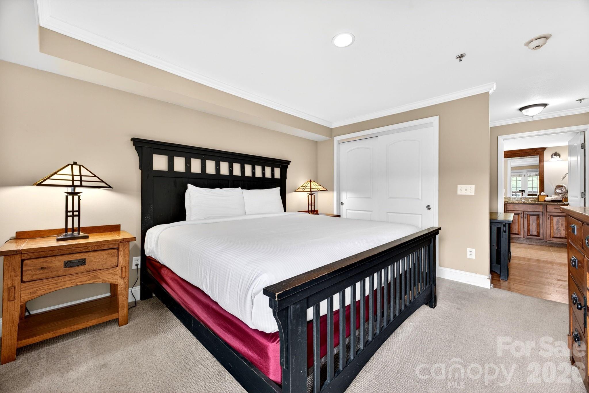 404 Bowling Park Road — Asheville