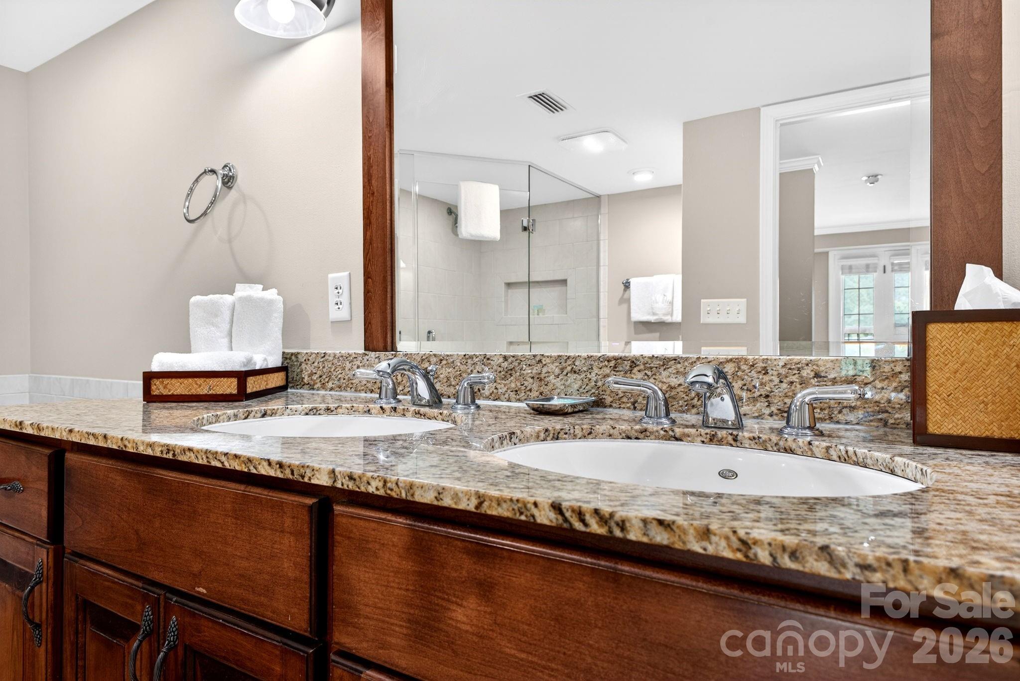 404 Bowling Park Road — Asheville
