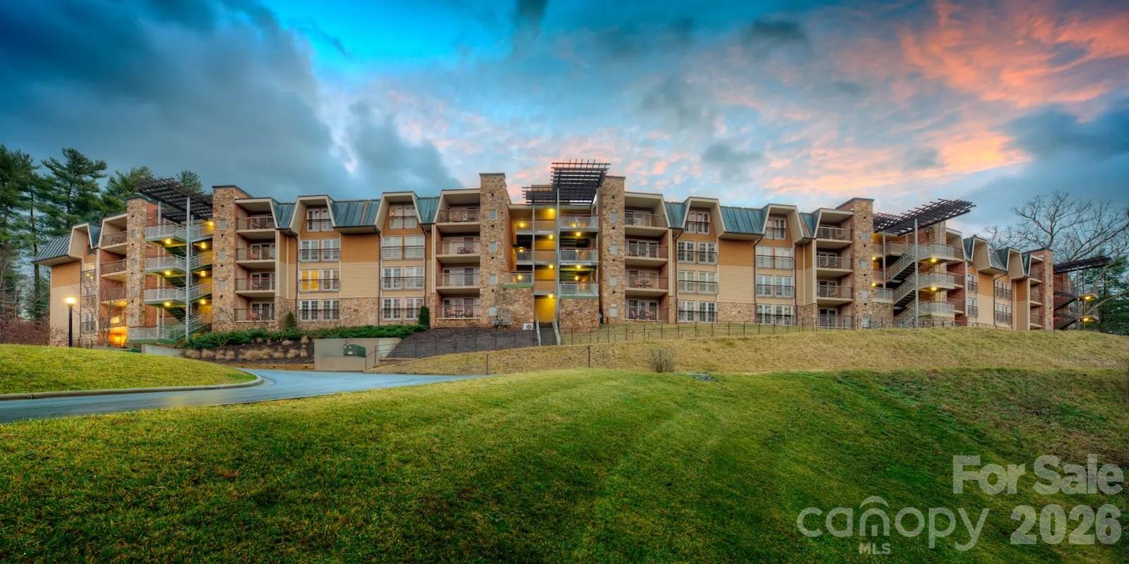 404 Bowling Park Road — Asheville