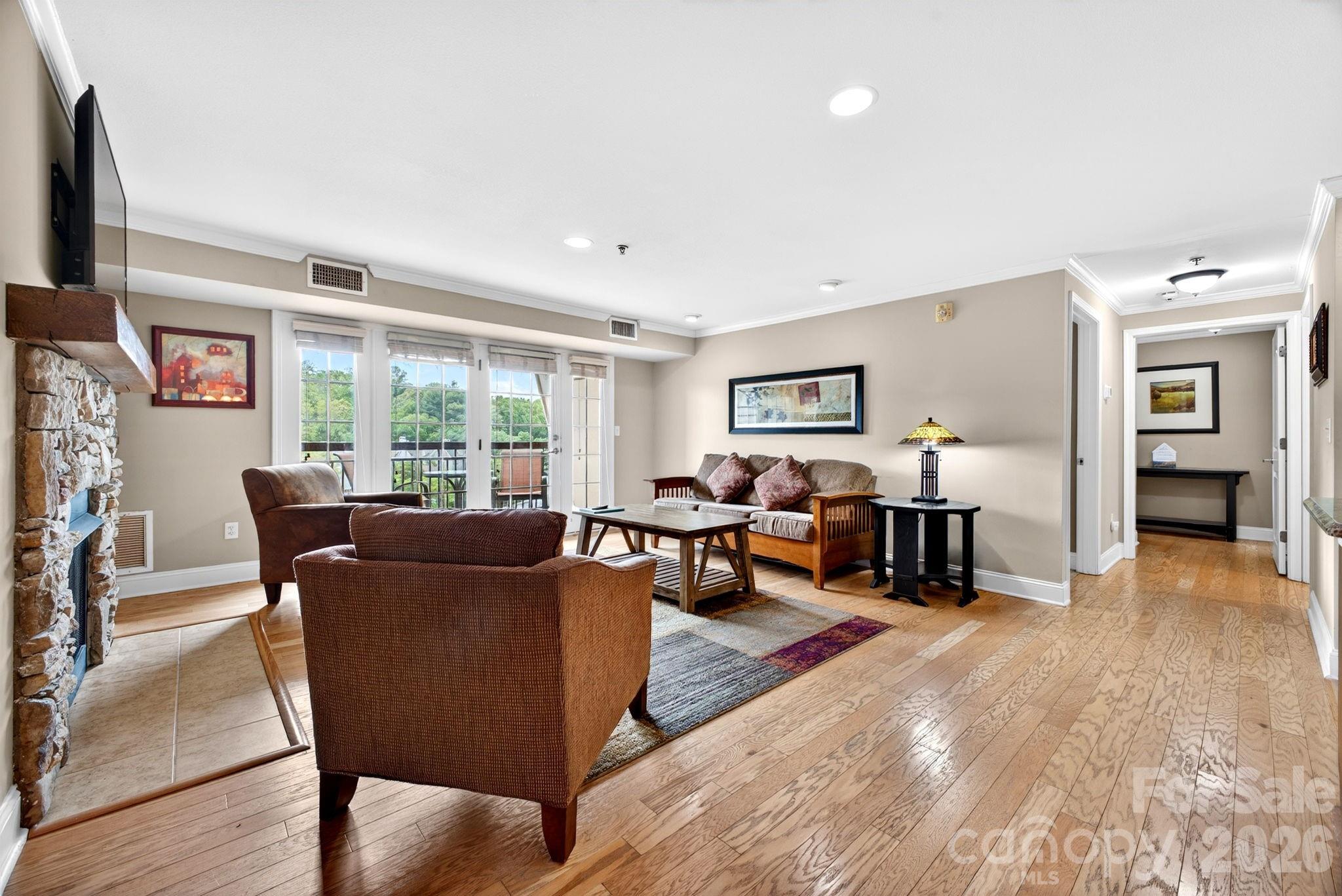 404 Bowling Park Road — Asheville