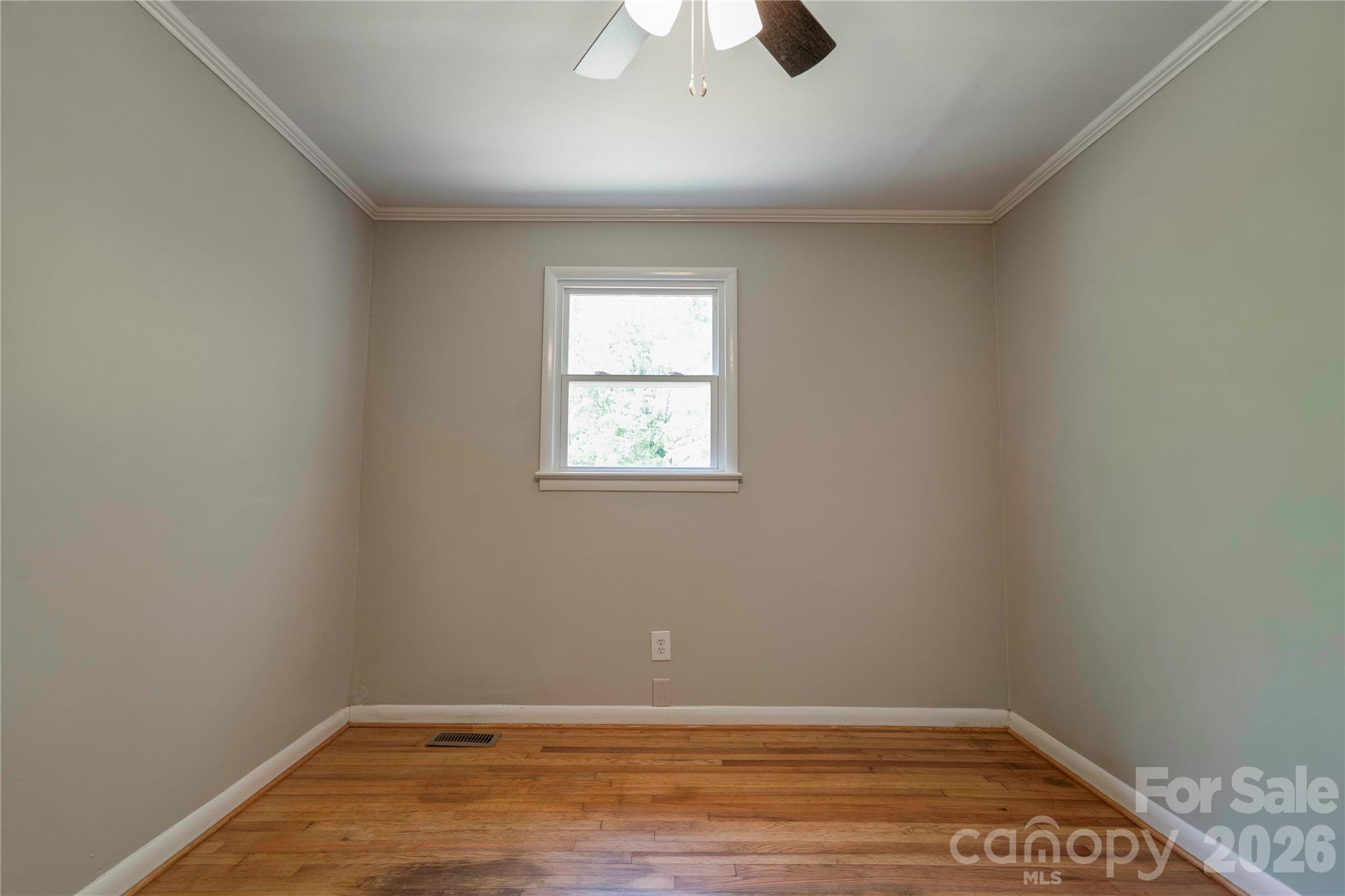153 Greene Road — Forest City
