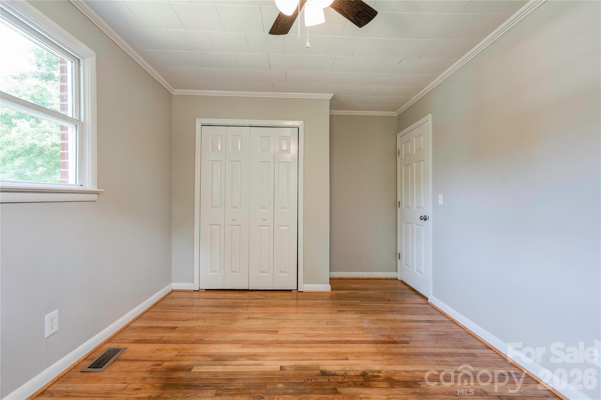 153 Greene Road — Forest City