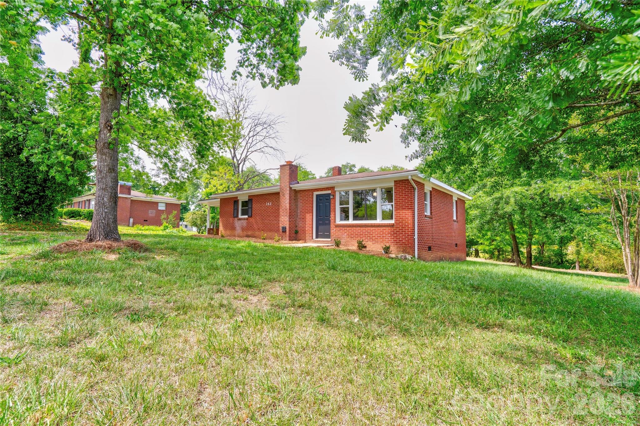 153 Greene Road — Forest City