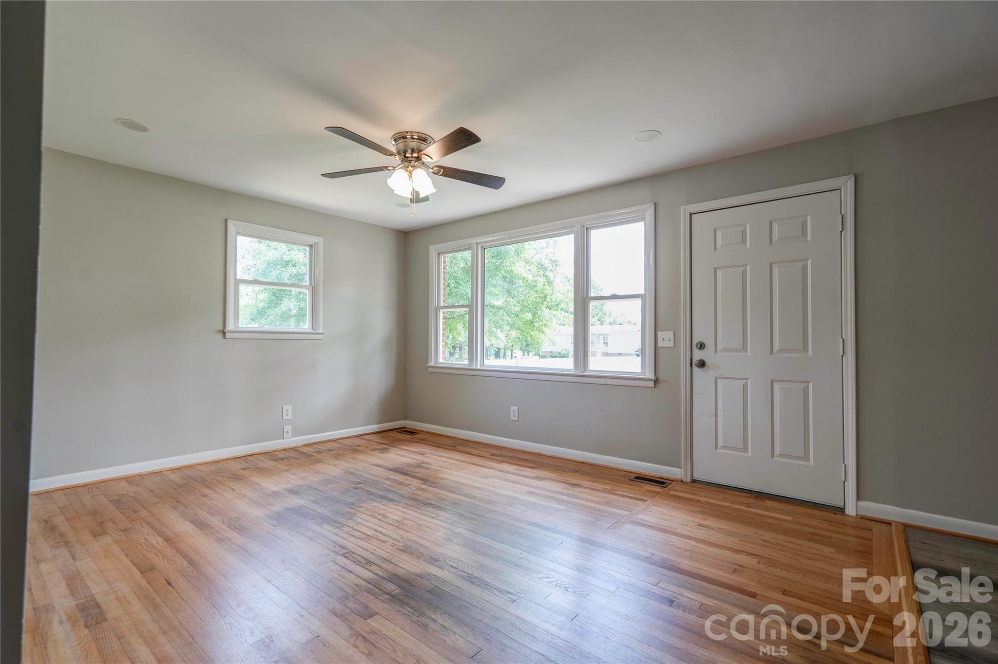 153 Greene Road — Forest City