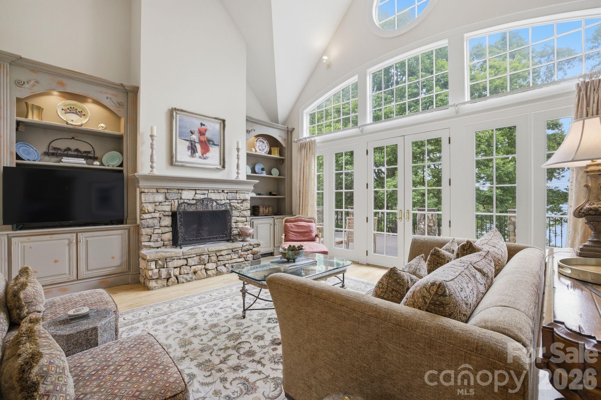 191 Porters Glen — New London
