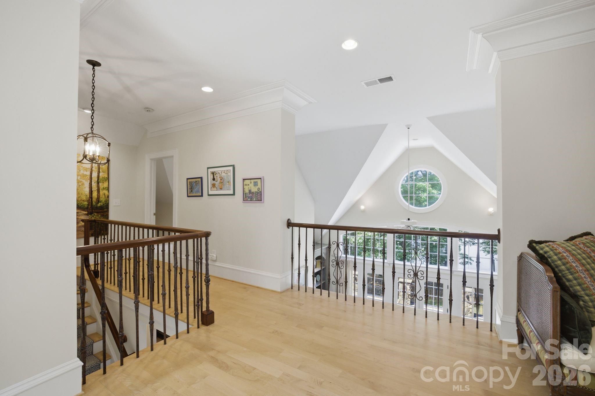 191 Porters Glen — New London