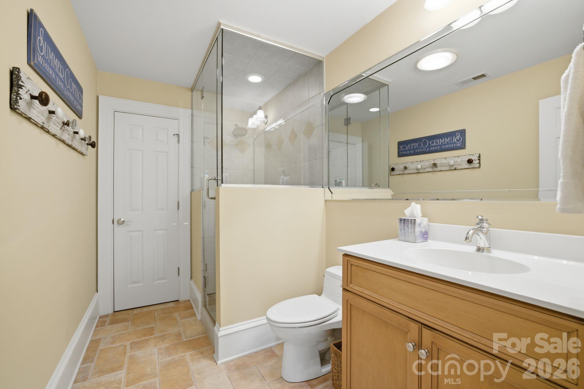 191 Porters Glen — New London