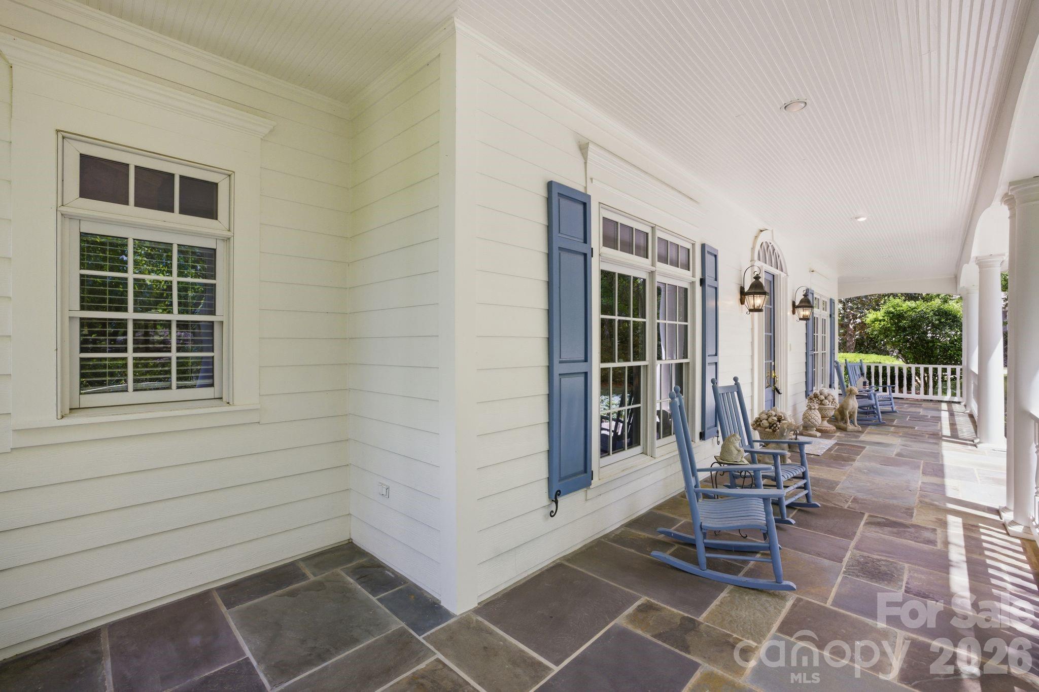 191 Porters Glen — New London