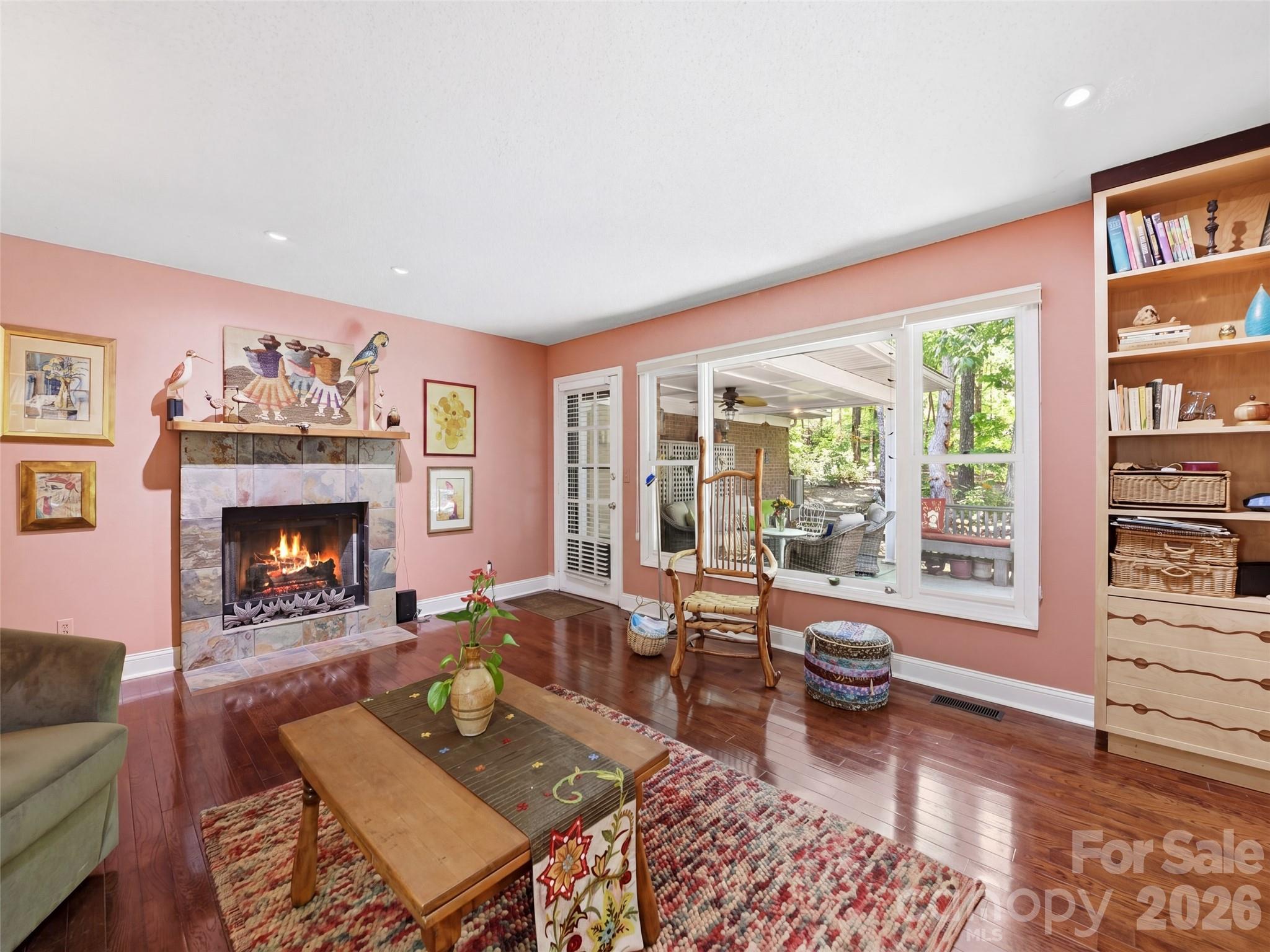 5 Sunny Ridge Drive — Asheville