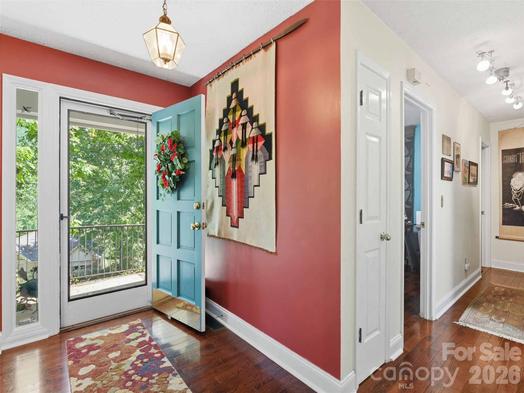 5 Sunny Ridge Drive — Asheville