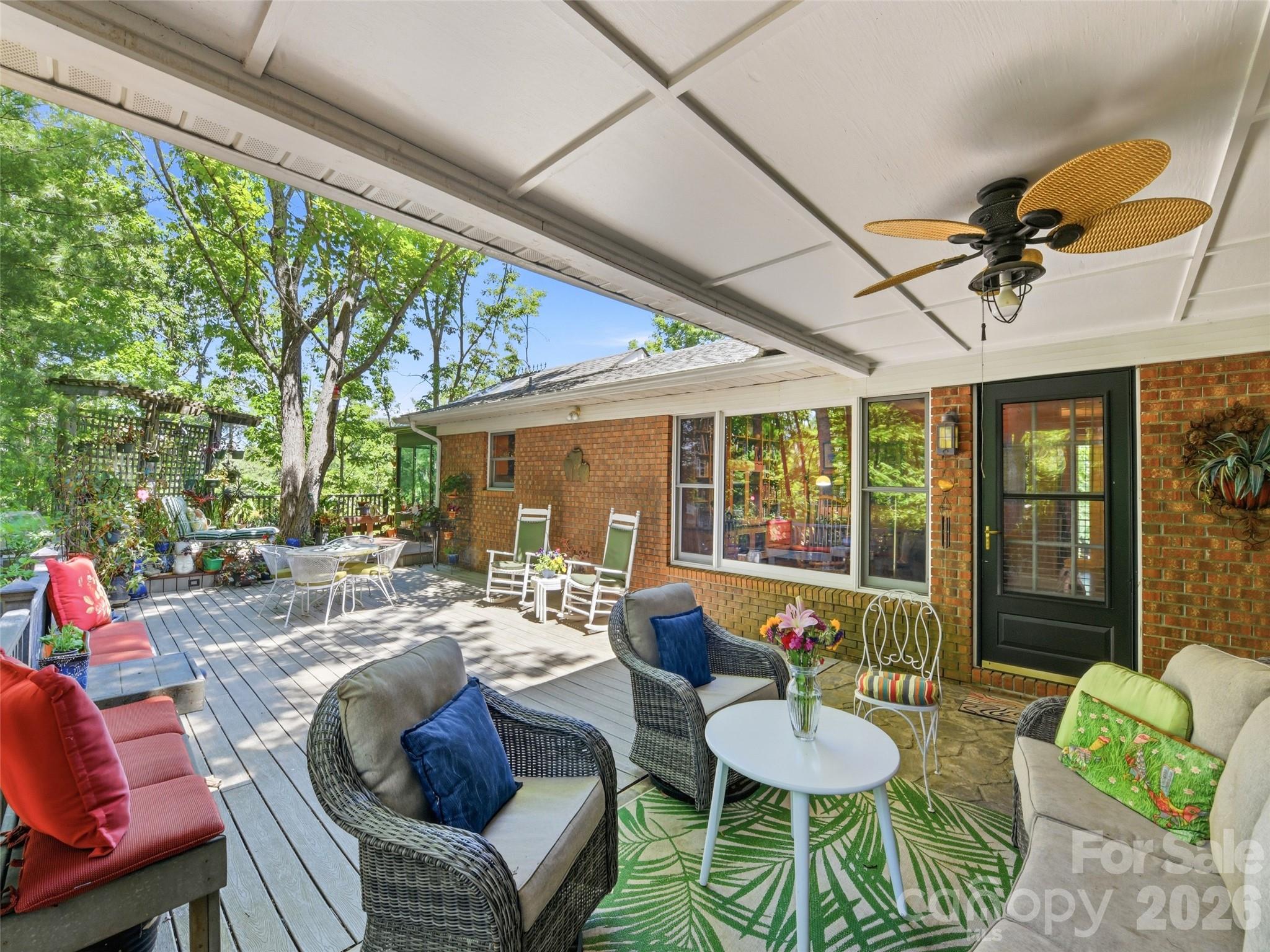 5 Sunny Ridge Drive — Asheville