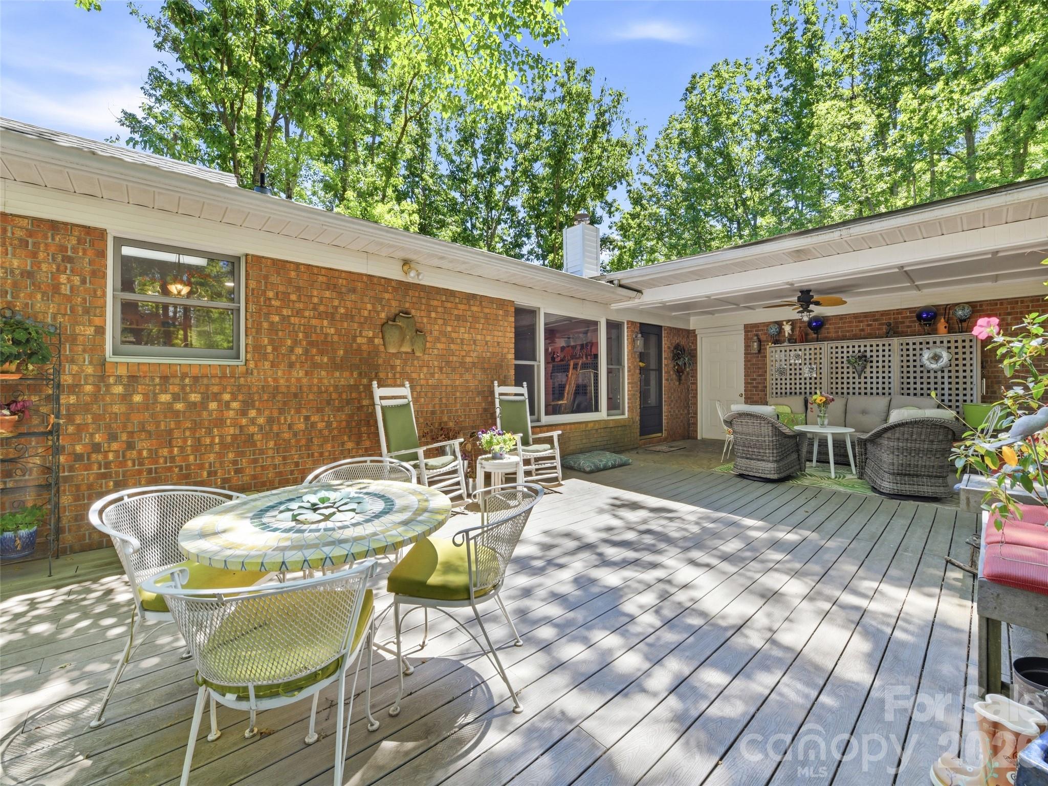 5 Sunny Ridge Drive — Asheville