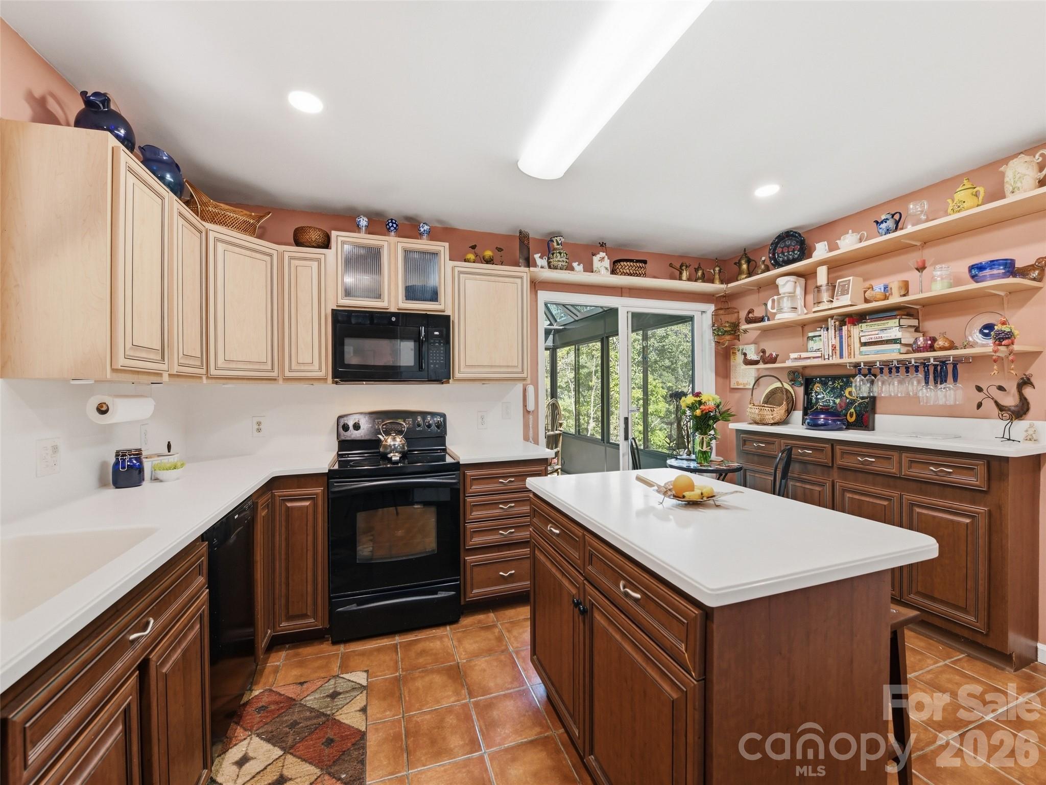 5 Sunny Ridge Drive — Asheville