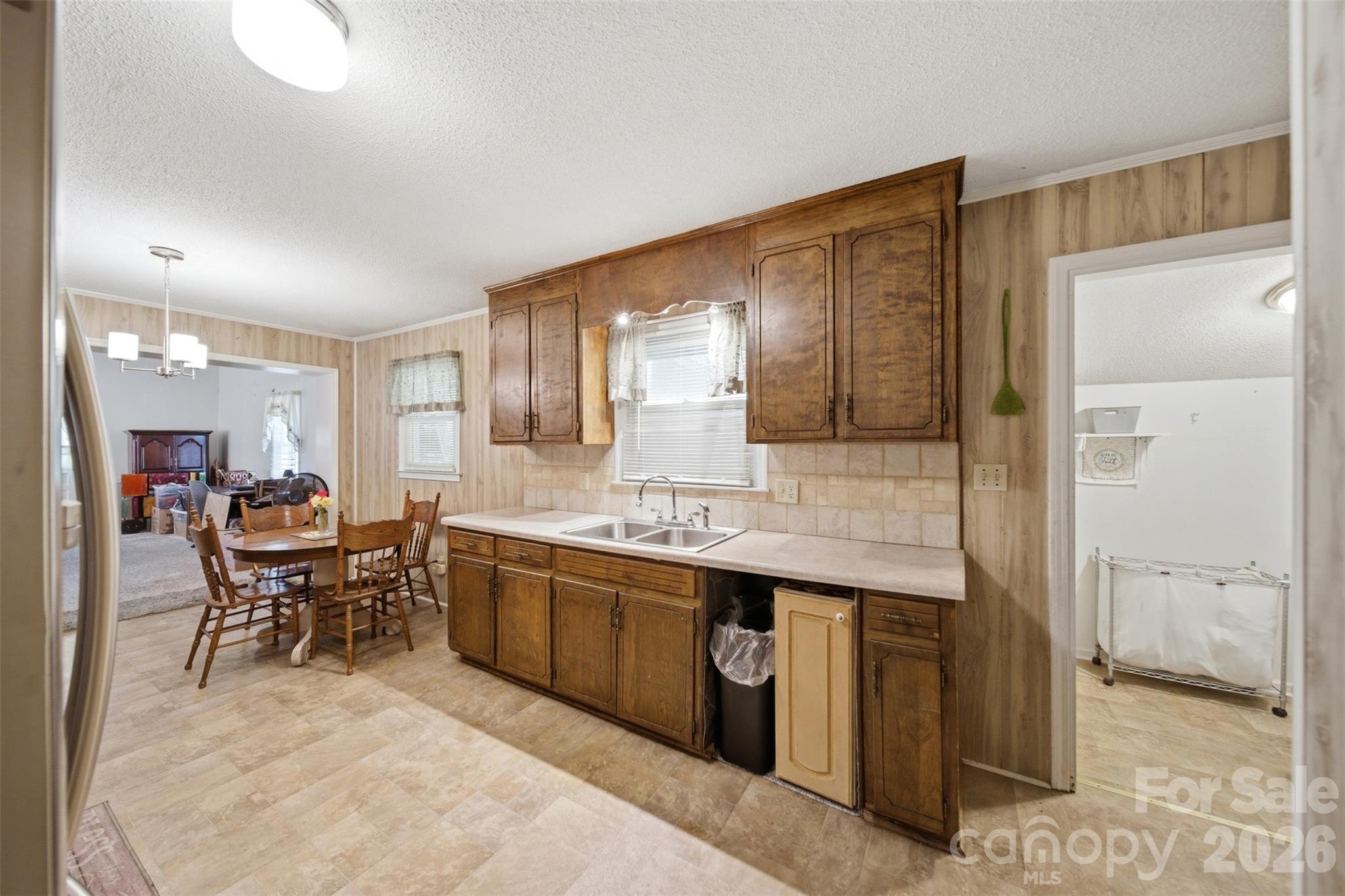 1935 Lowrys Highway — Chester