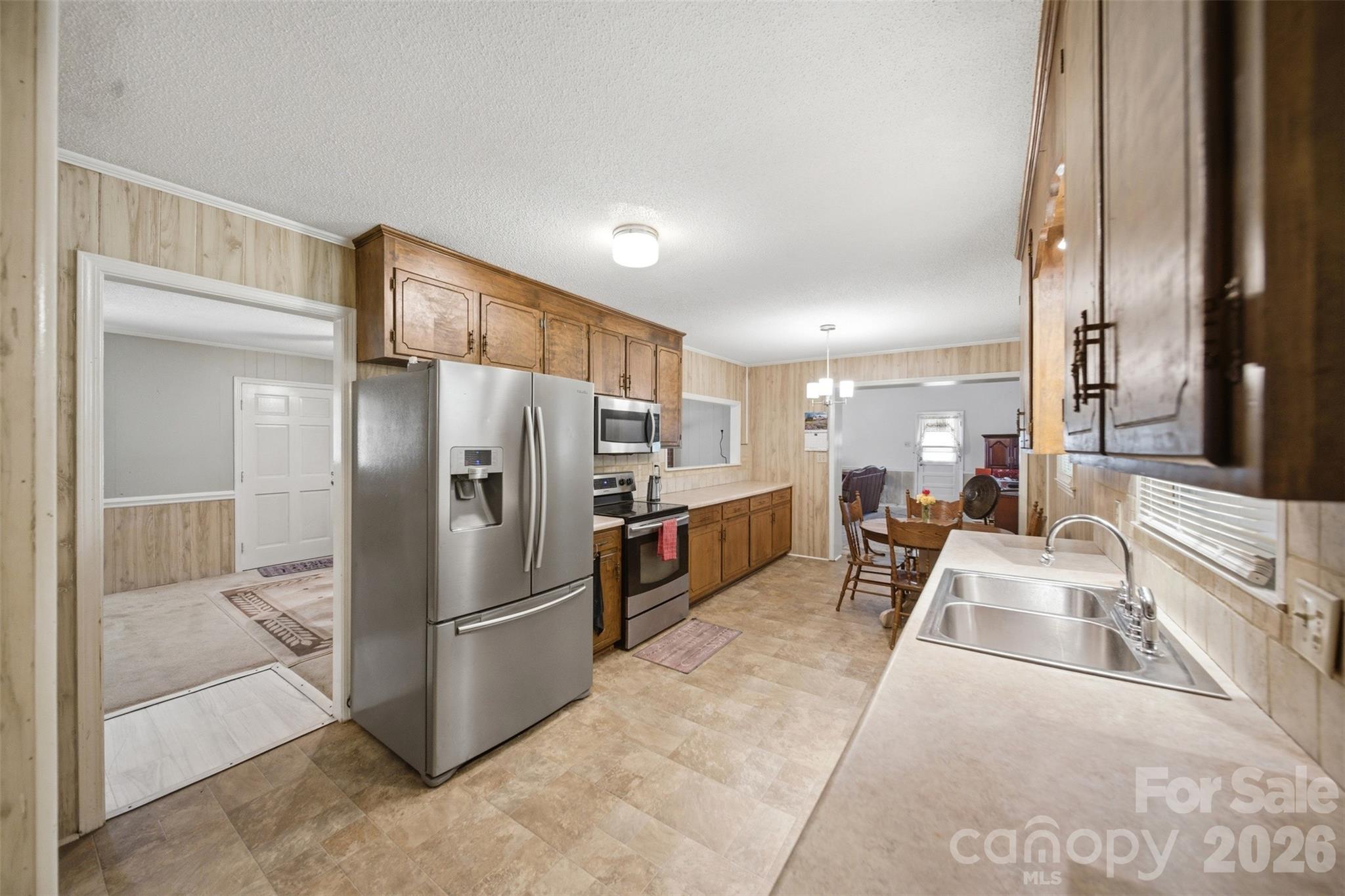 1935 Lowrys Highway — Chester