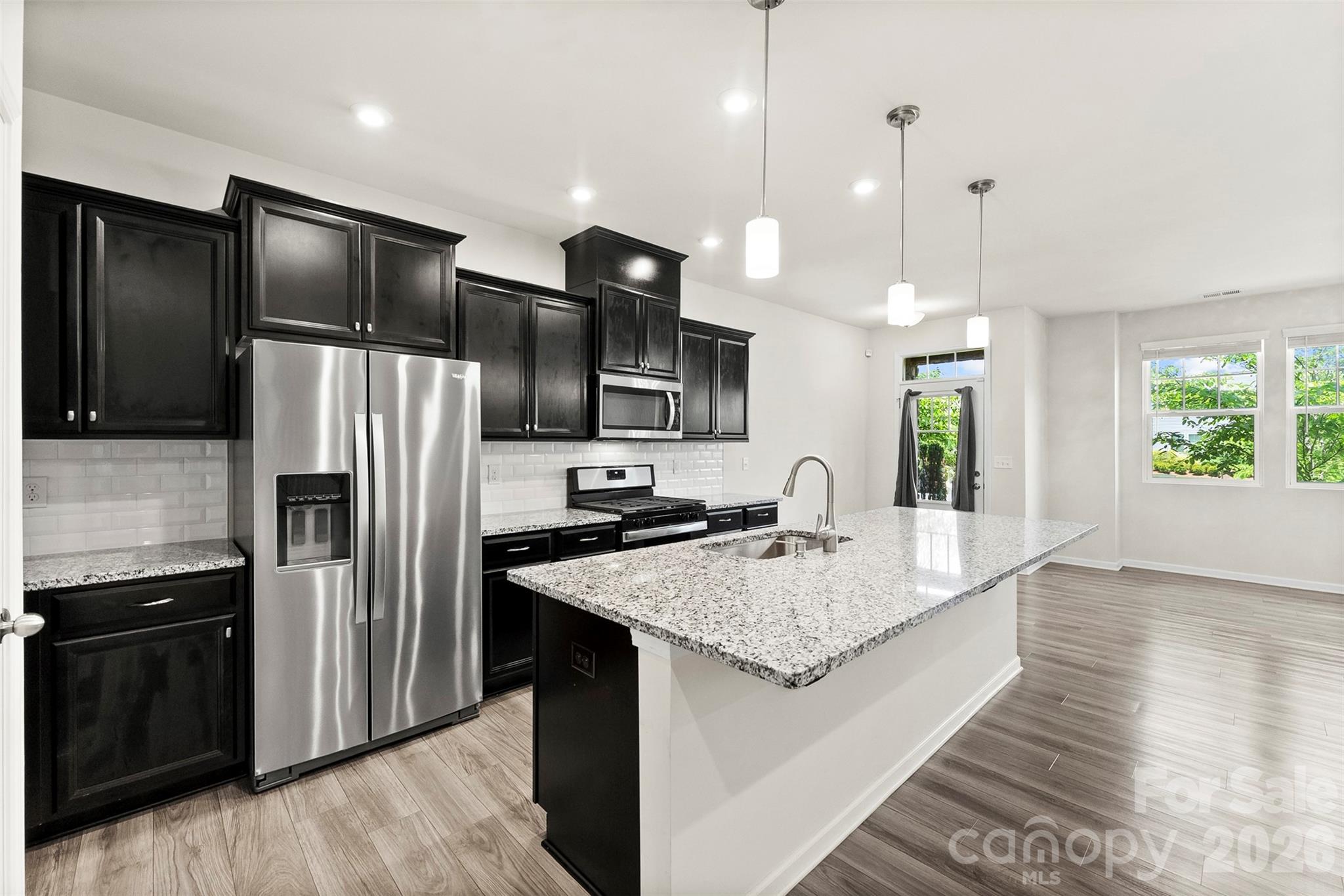 11010 Chalkbark Lane — Charlotte