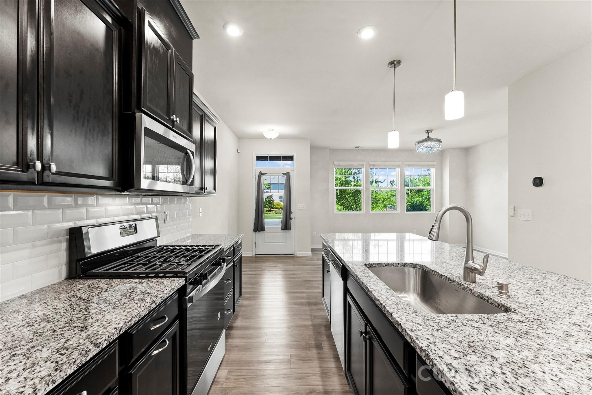 11010 Chalkbark Lane — Charlotte