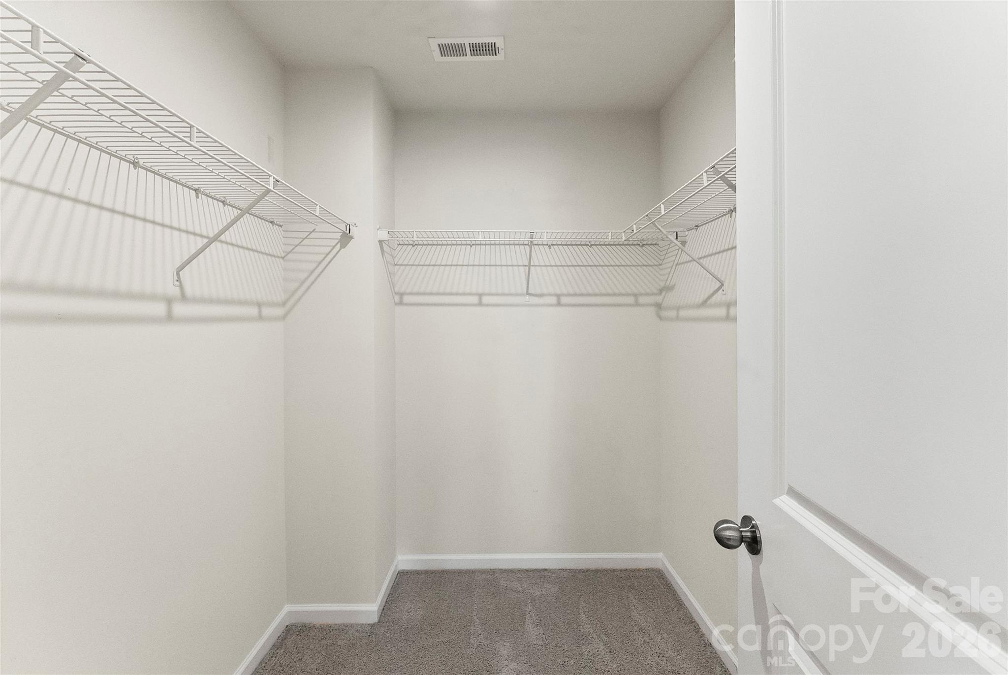 11010 Chalkbark Lane — Charlotte