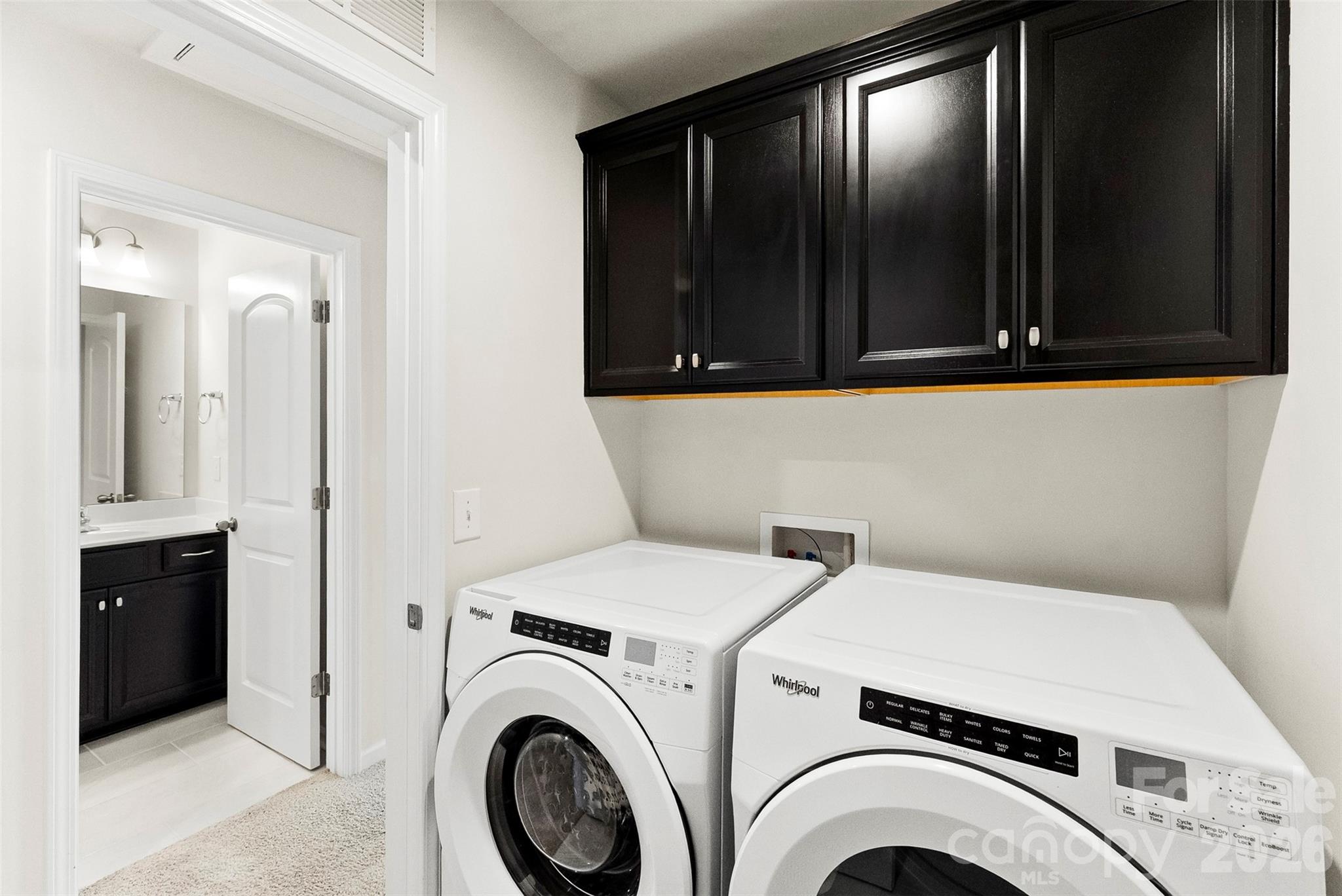 11010 Chalkbark Lane — Charlotte