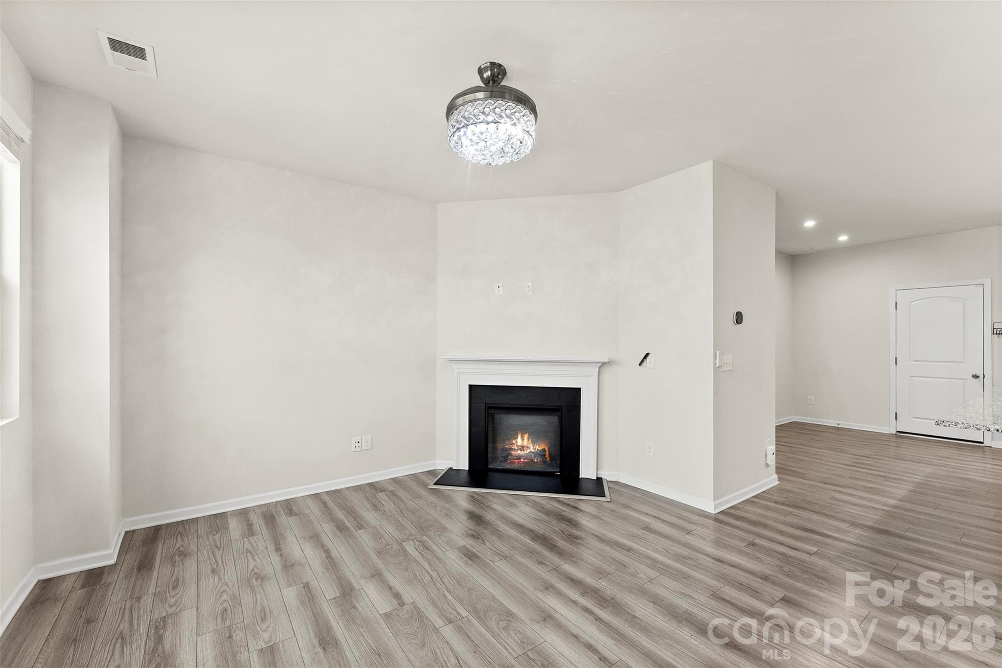 11010 Chalkbark Lane — Charlotte