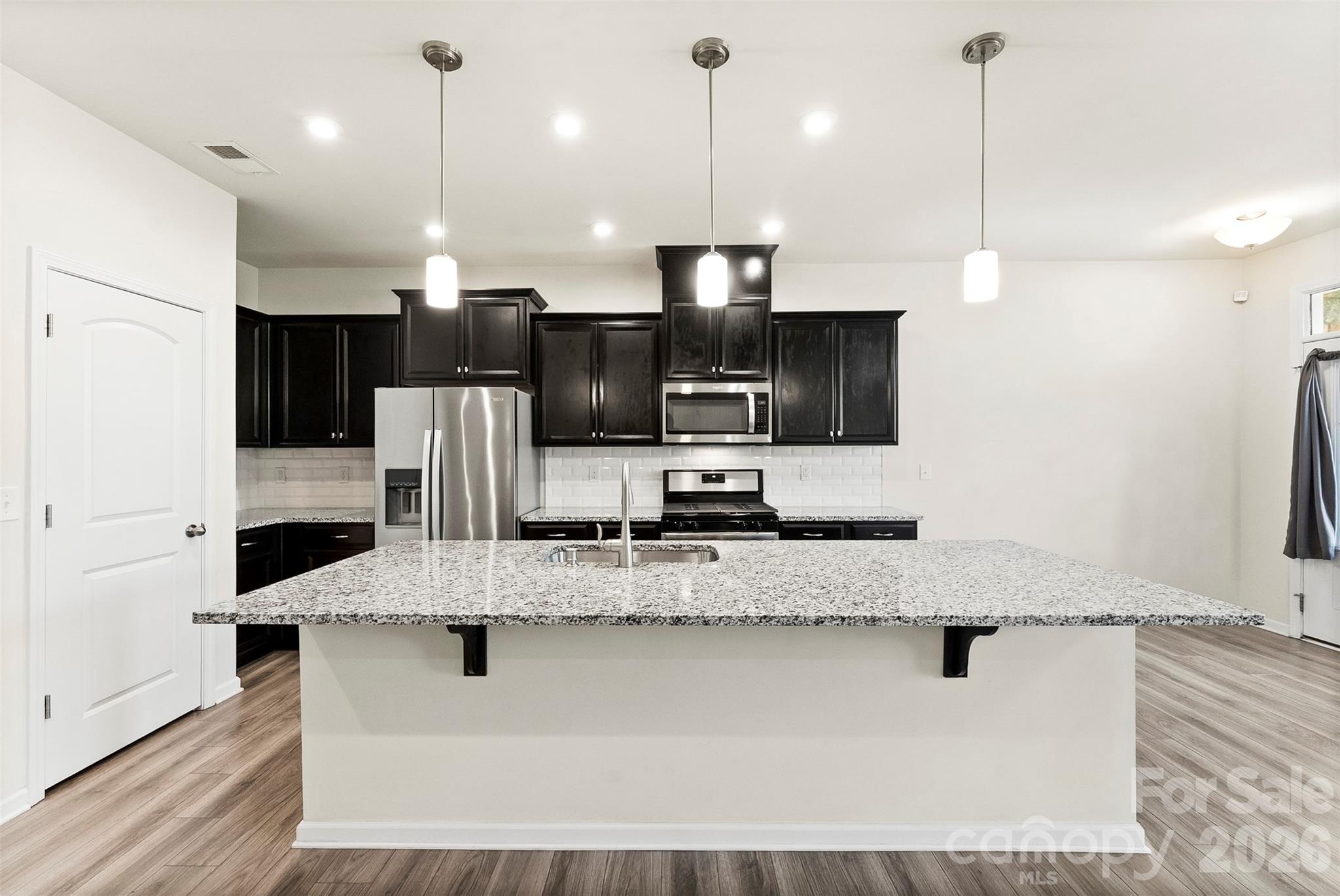 11010 Chalkbark Lane — Charlotte