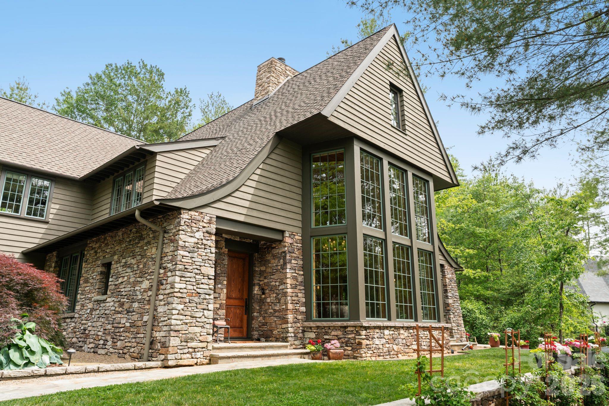 85 Chauncey Circle — Asheville