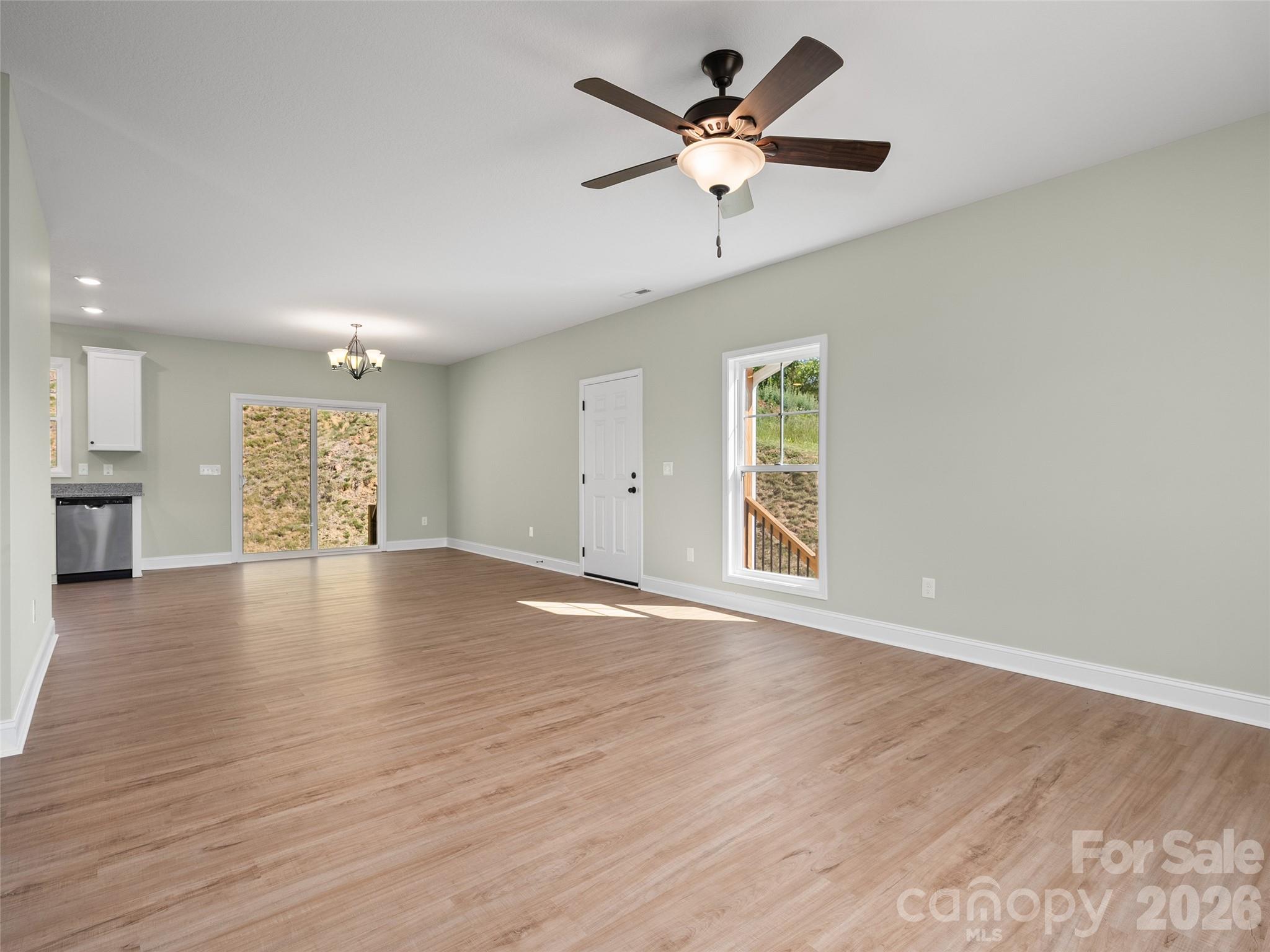 373 Barefoot Ridge — Clyde