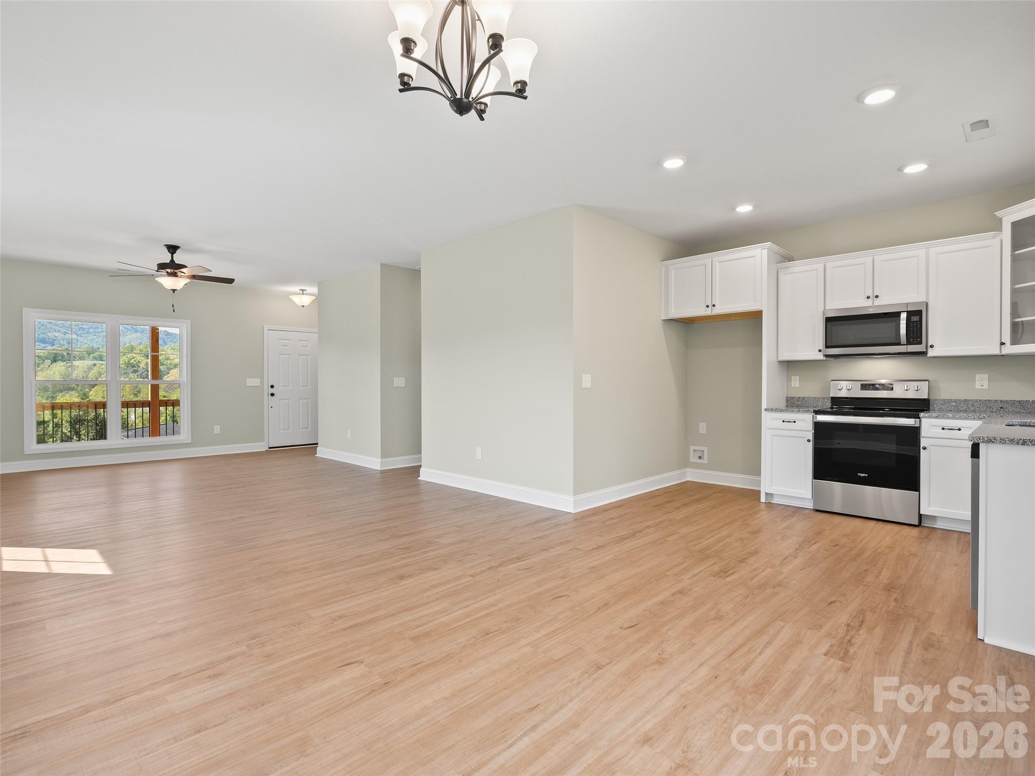 373 Barefoot Ridge — Clyde
