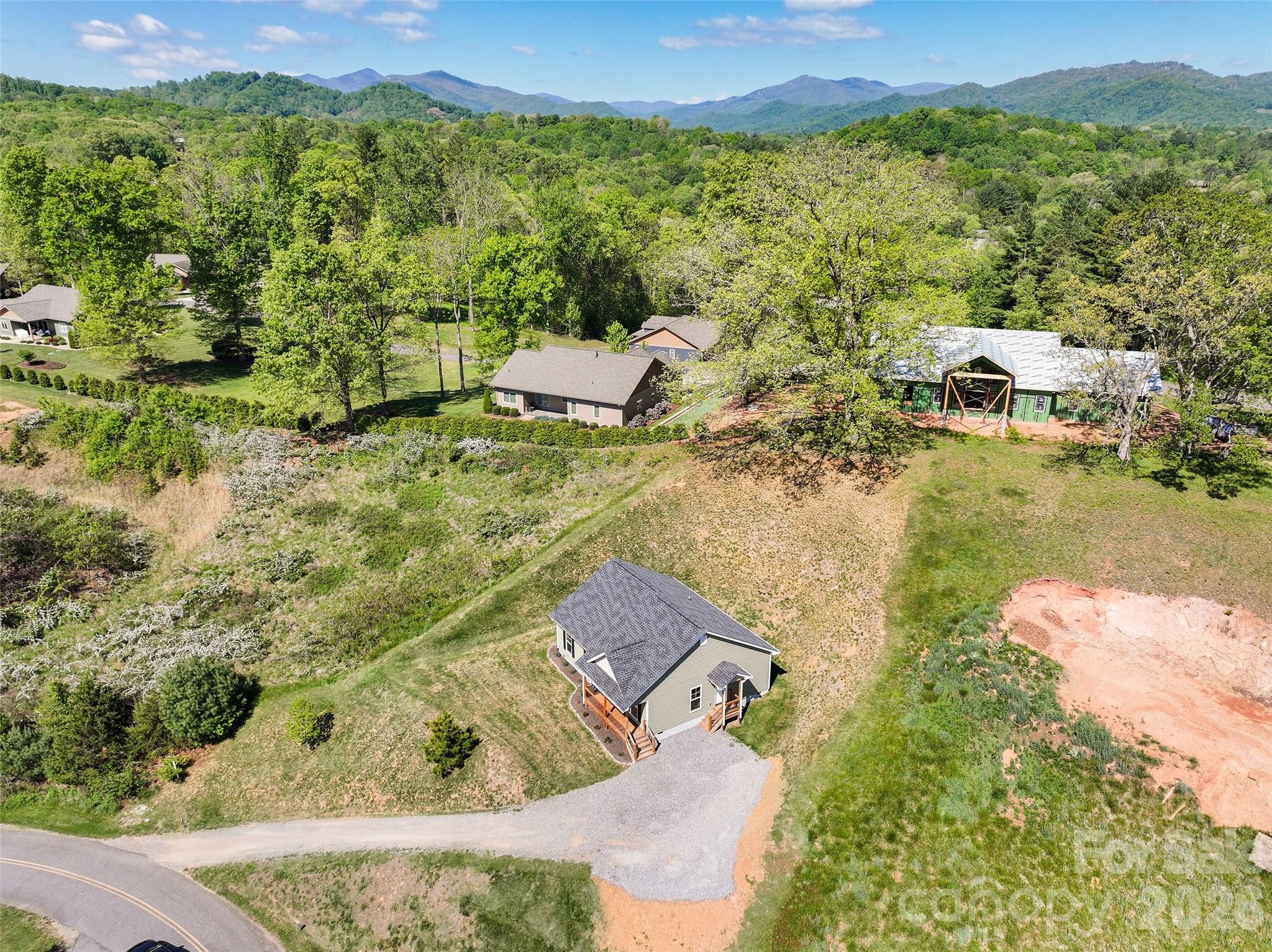 373 Barefoot Ridge — Clyde