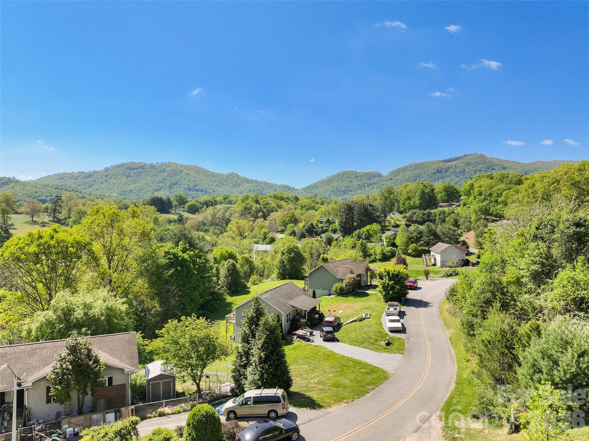 373 Barefoot Ridge — Clyde