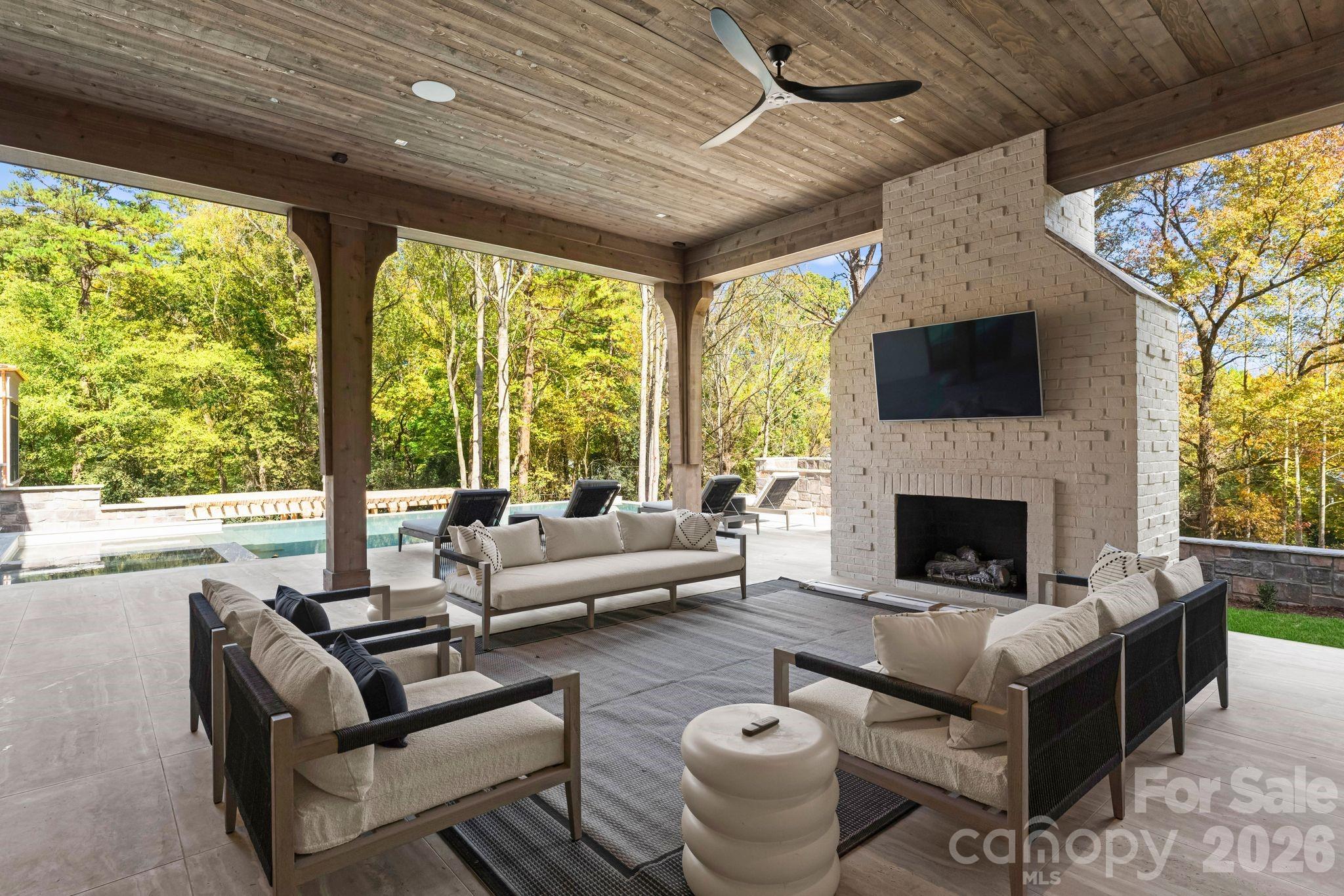 433 Highland Forest Drive — Charlotte