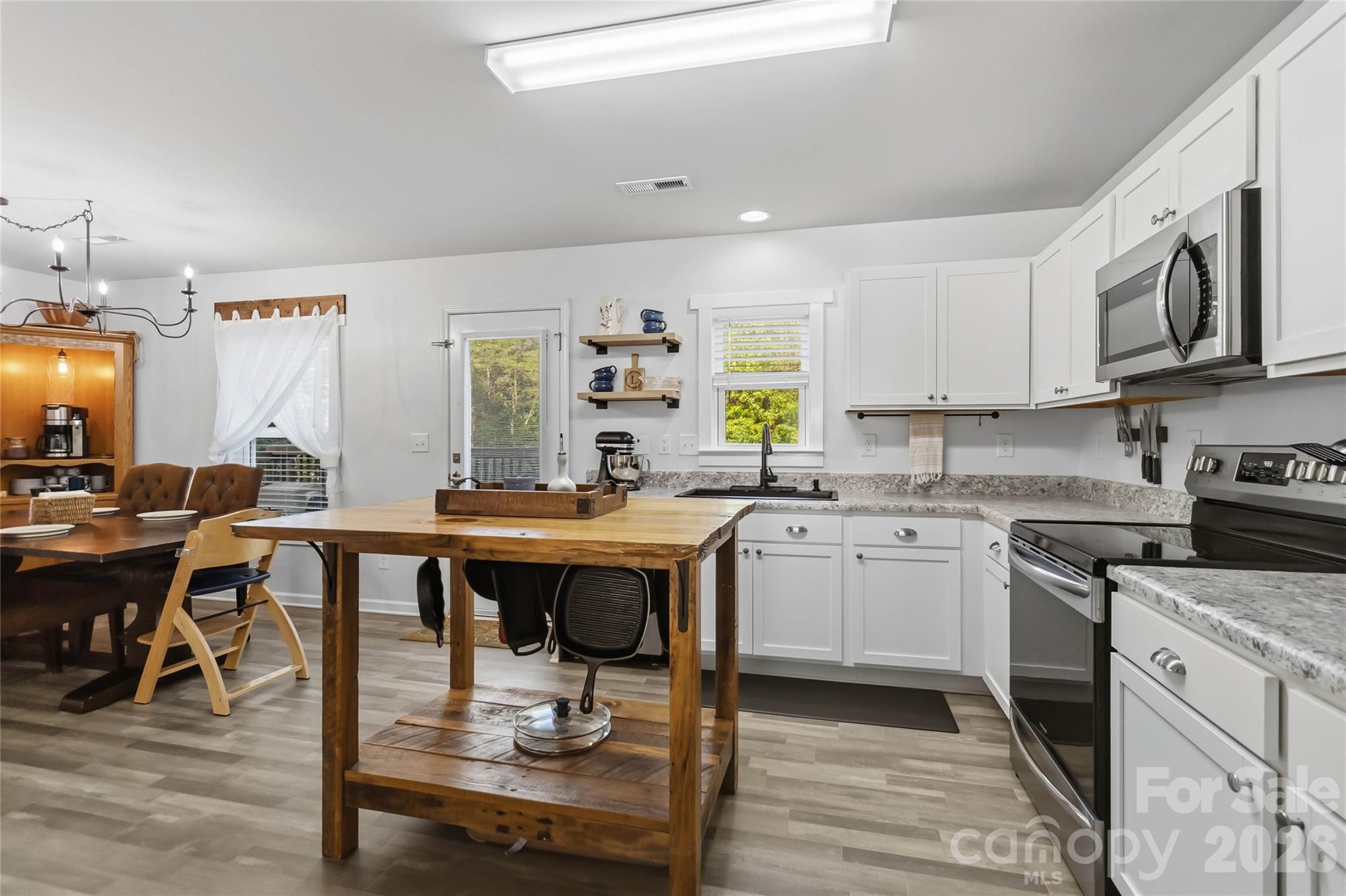 2220 Pinnacle View Drive — Kings Mountain