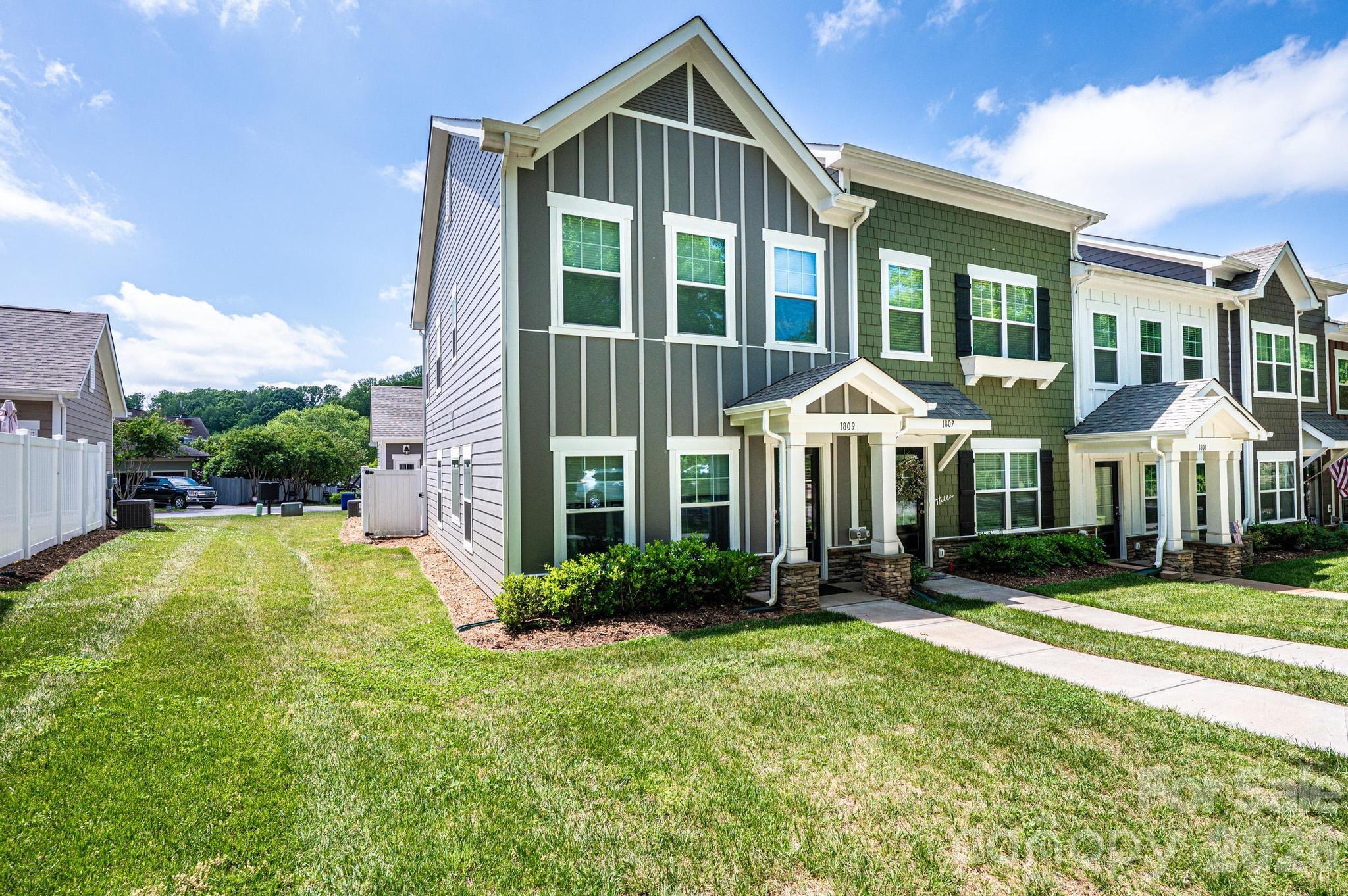 1809 Edgewater Drive NW — Conover