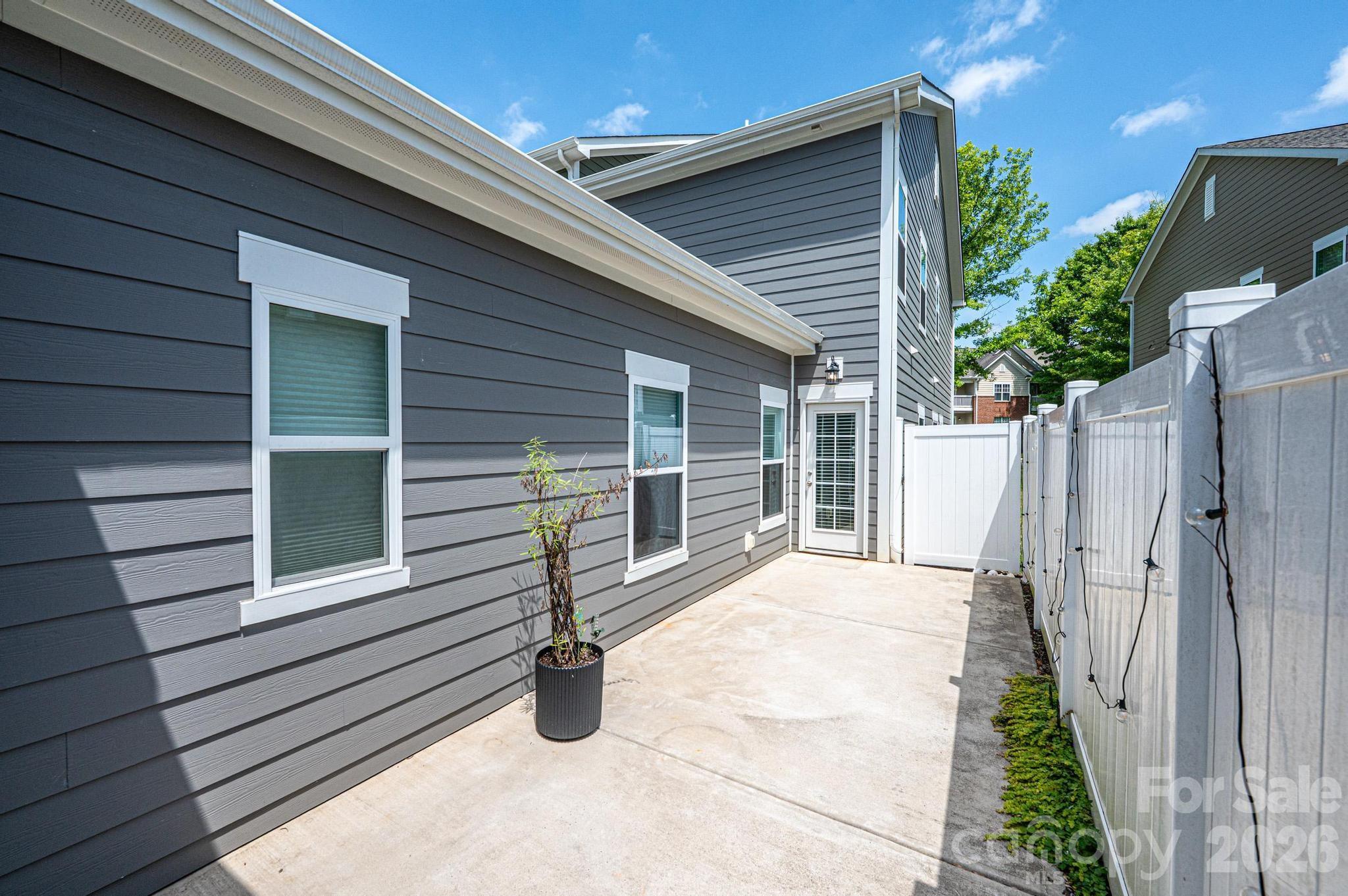1809 Edgewater Drive NW — Conover