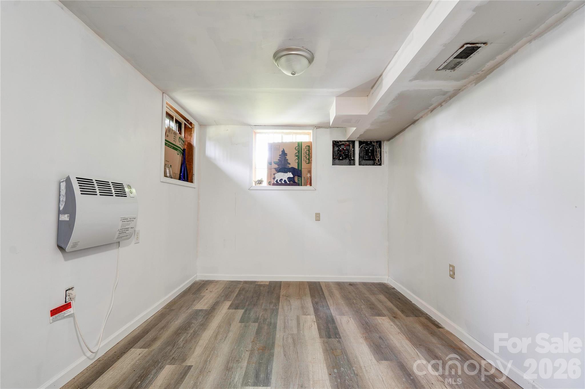 130 Old Belwood Road — Lawndale