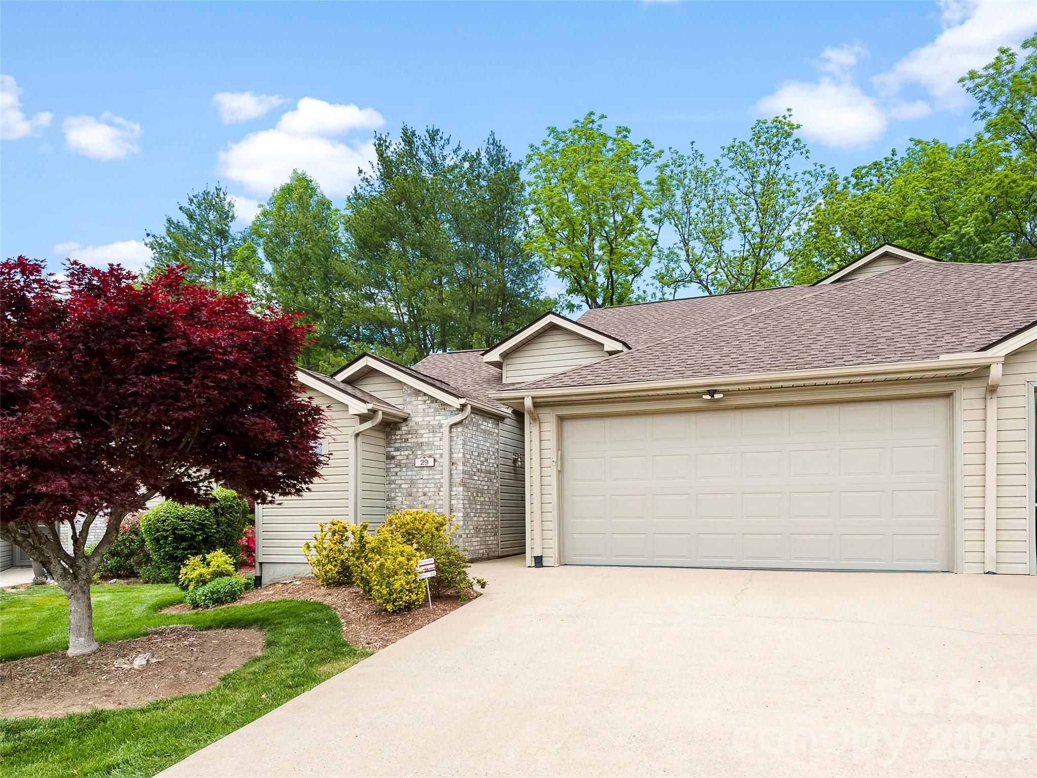 29 Tisha Lane — Hendersonville