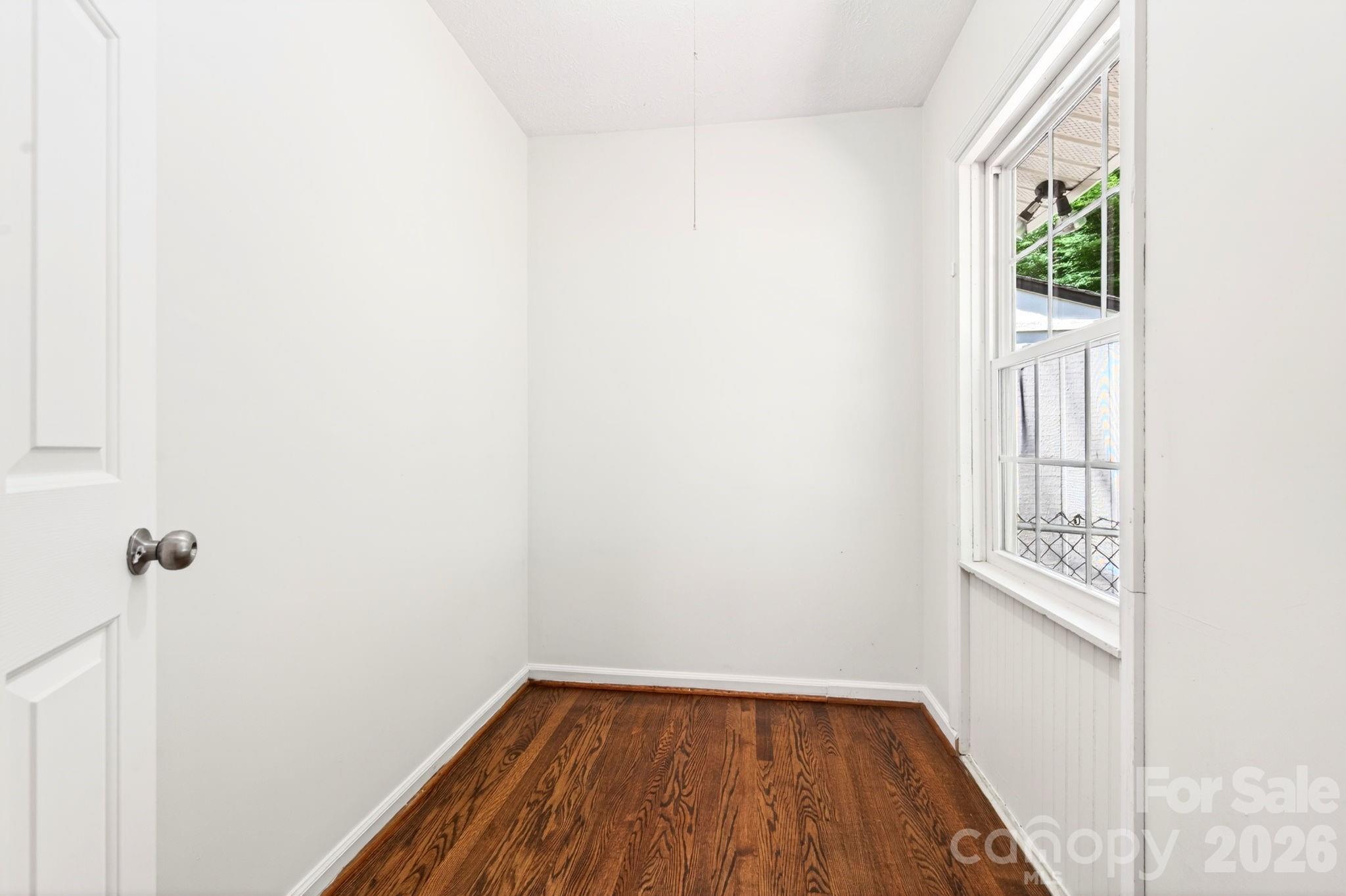 34 Wolfe Cove Road — Asheville