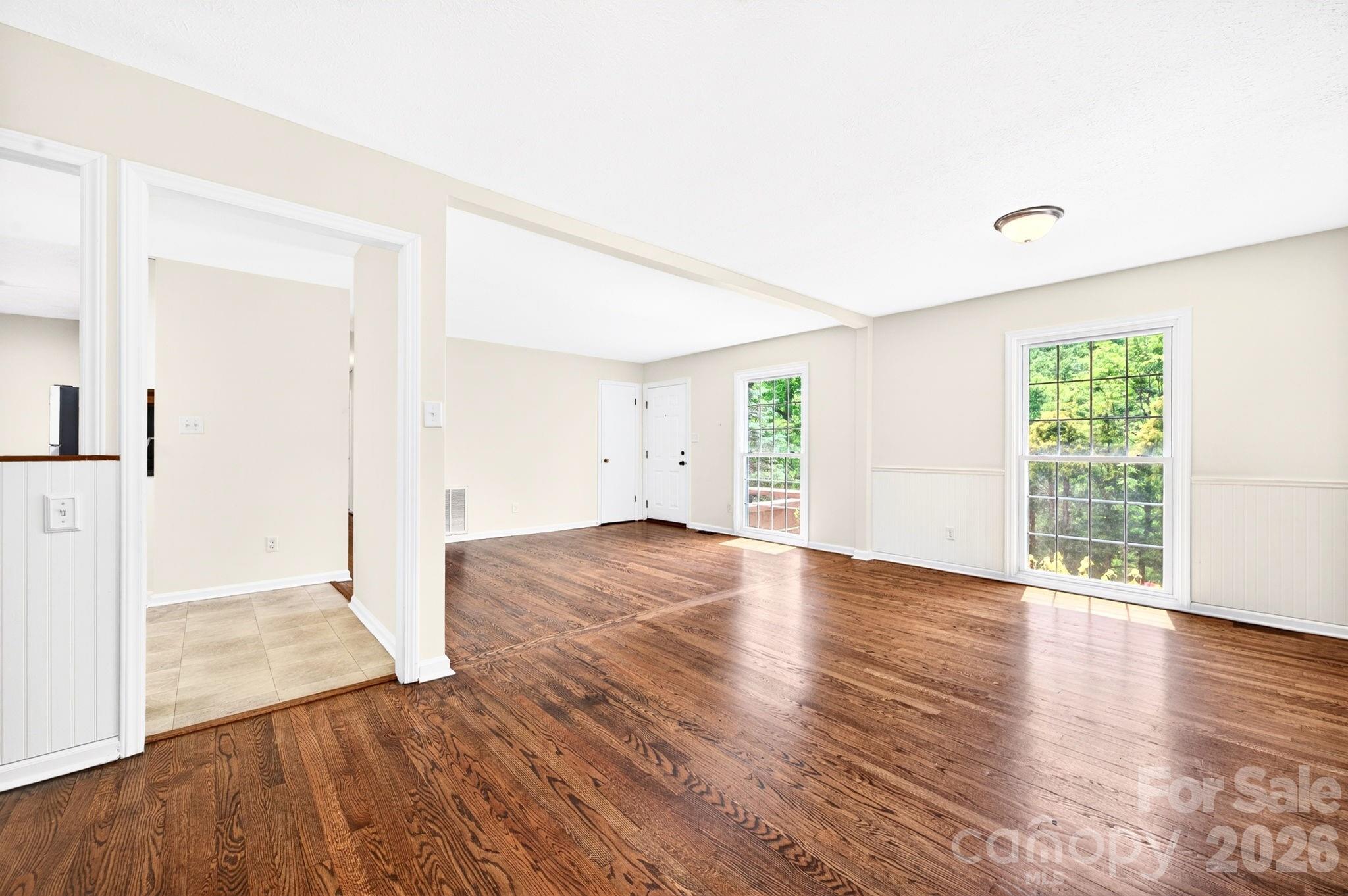 34 Wolfe Cove Road — Asheville