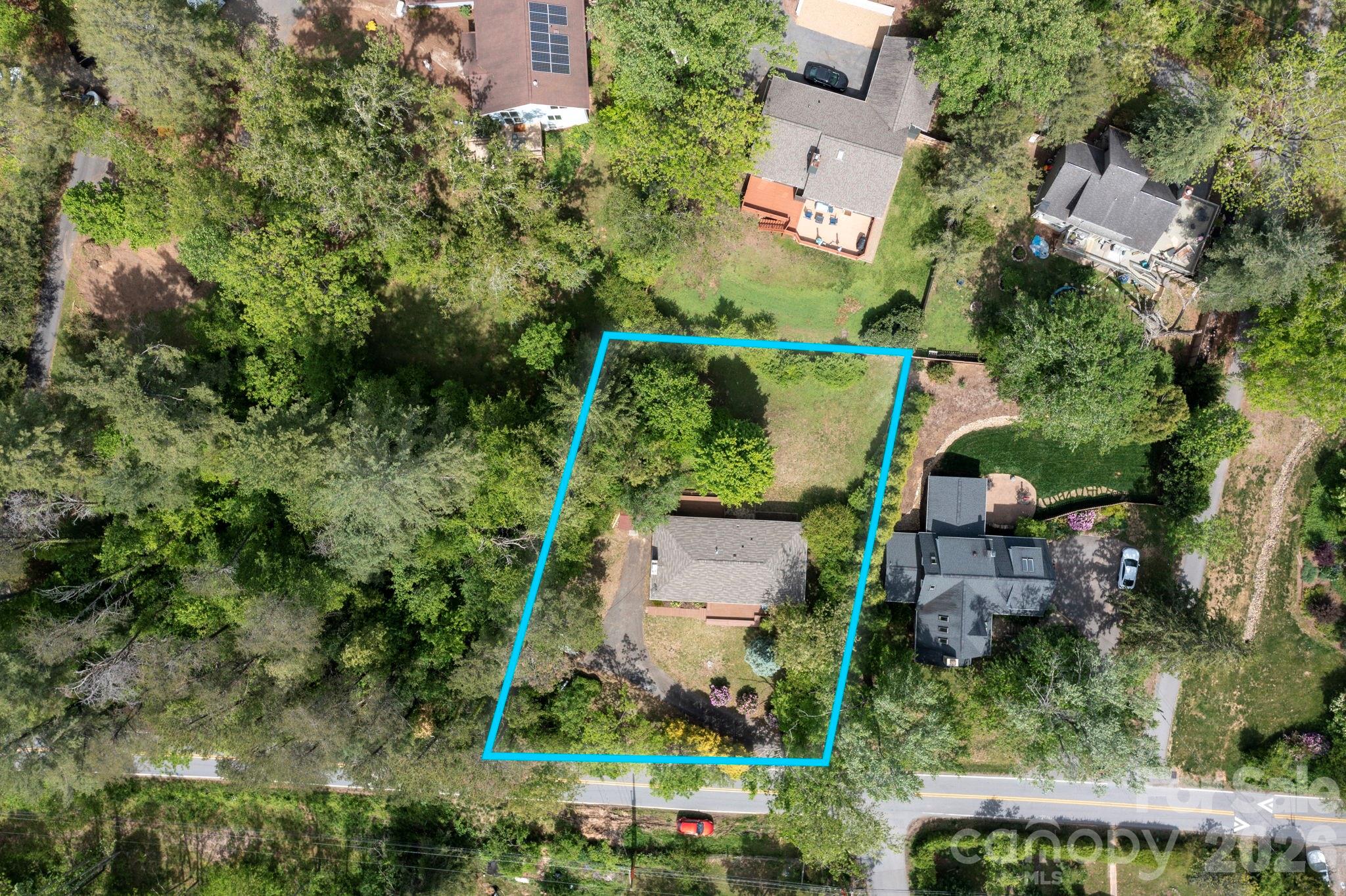 34 Wolfe Cove Road — Asheville