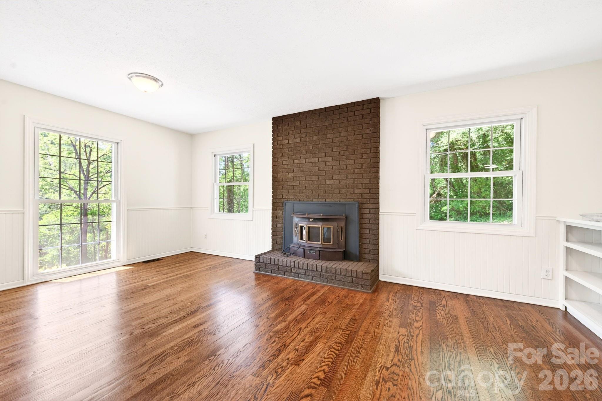 34 Wolfe Cove Road — Asheville