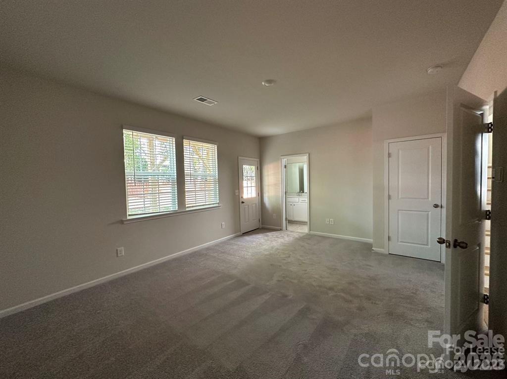14051 Martin hill Way #11 — Charlotte