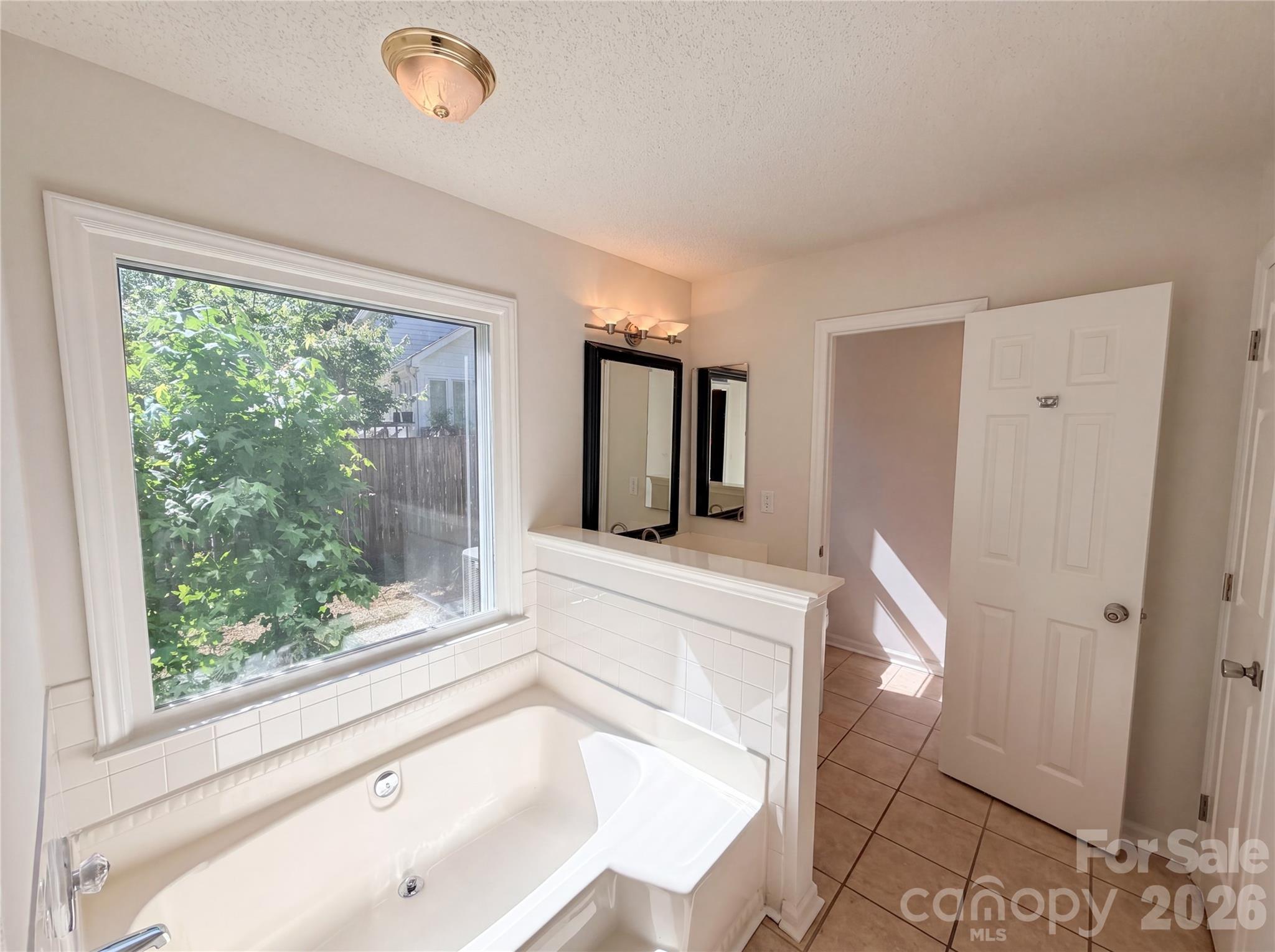 13622 Tynecastle Lane — Matthews