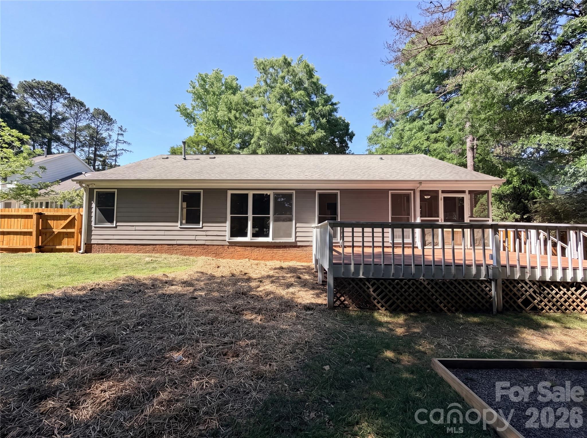 13622 Tynecastle Lane — Matthews
