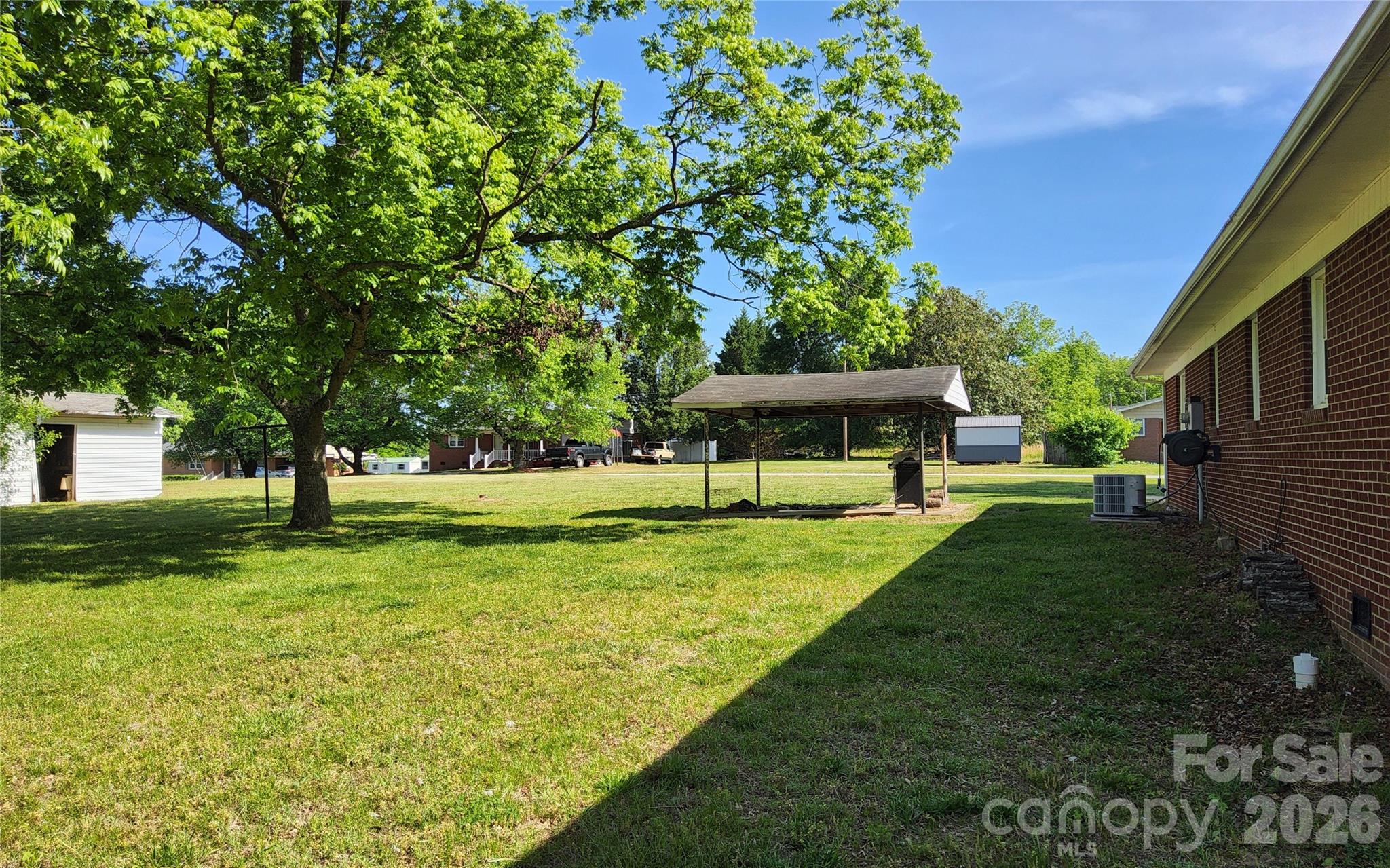 113 Kings Drive #3 & 4 — Forest City
