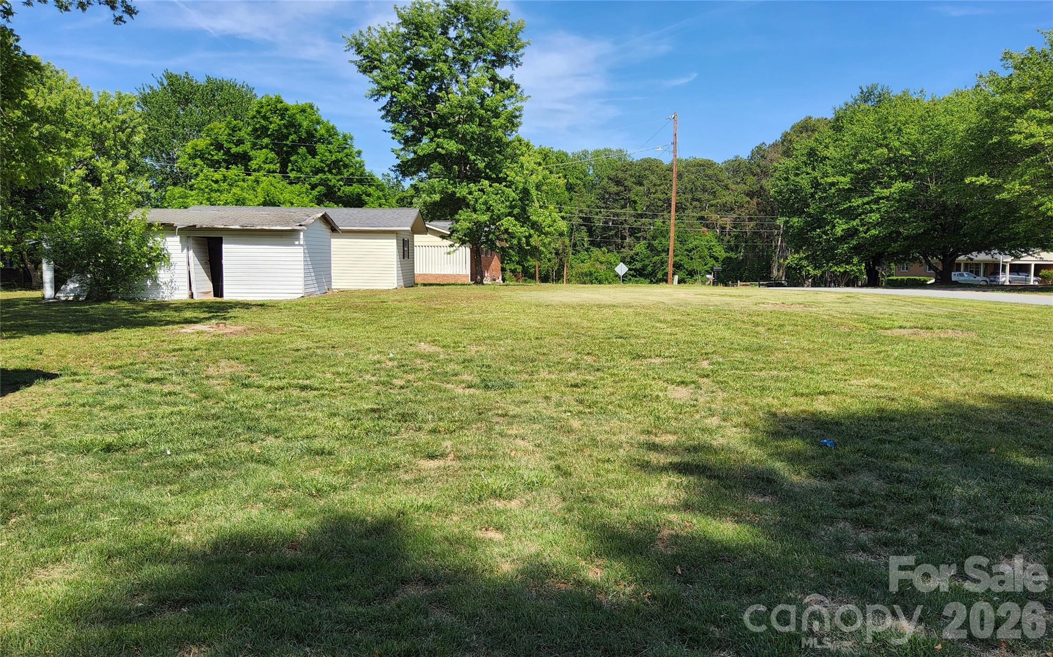 113 Kings Drive #3 & 4 — Forest City