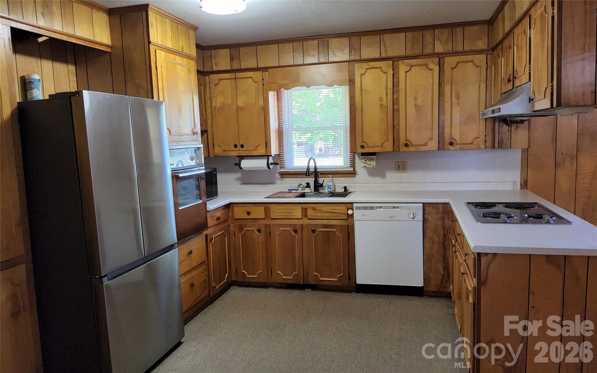 113 Kings Drive #3 & 4 — Forest City