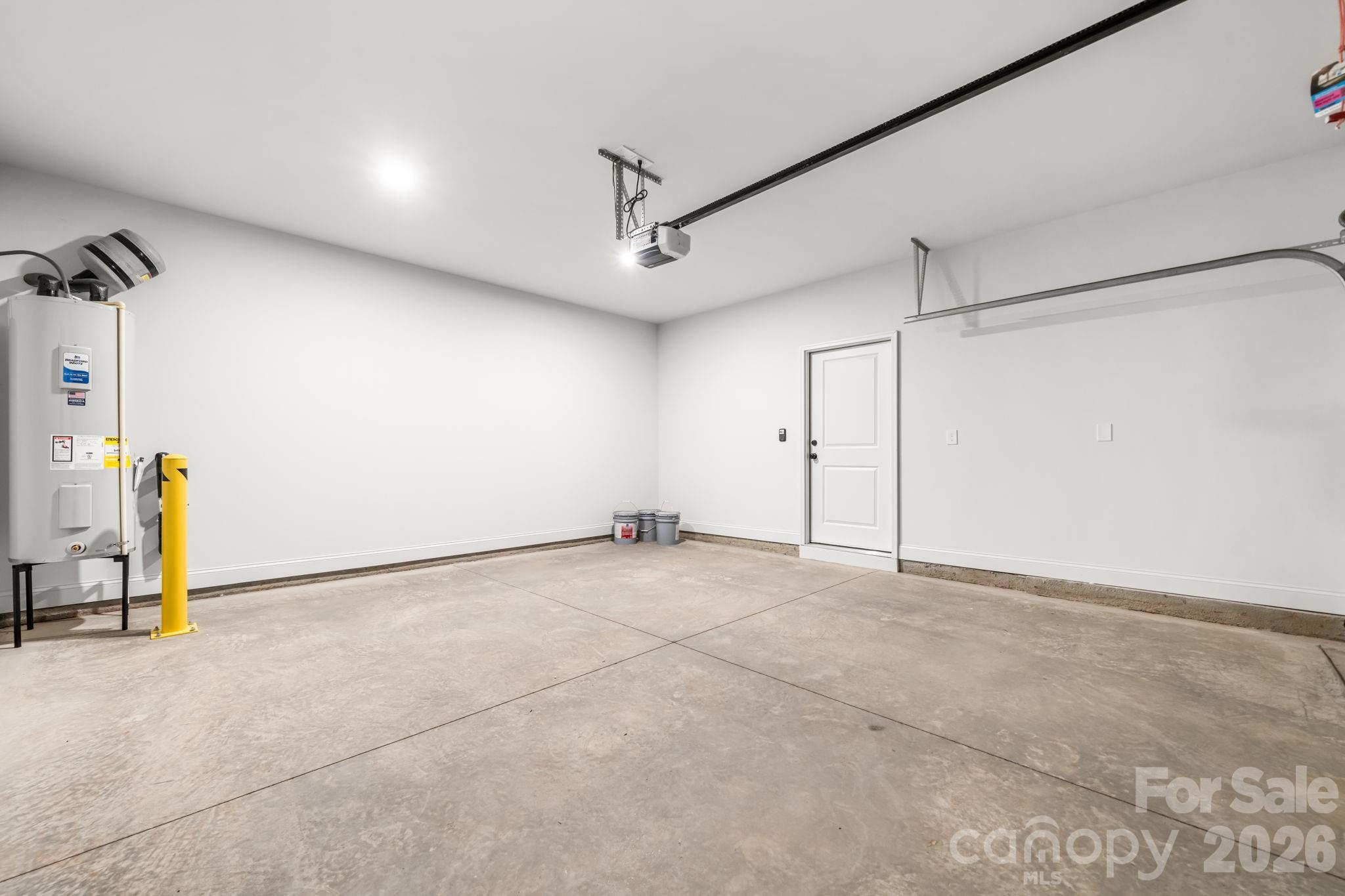 5256 Whitewater Drive — Hickory