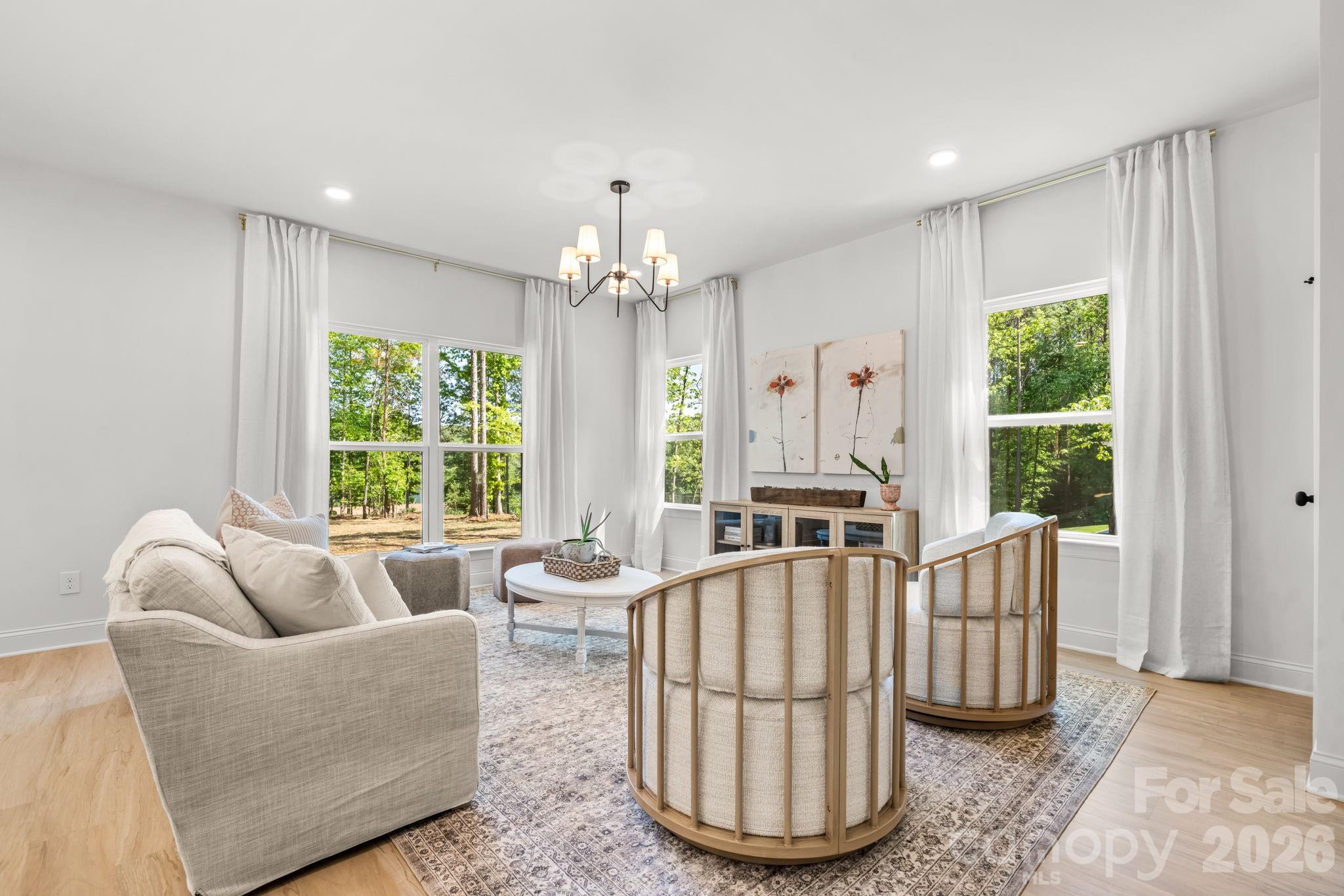 5256 Whitewater Drive — Hickory