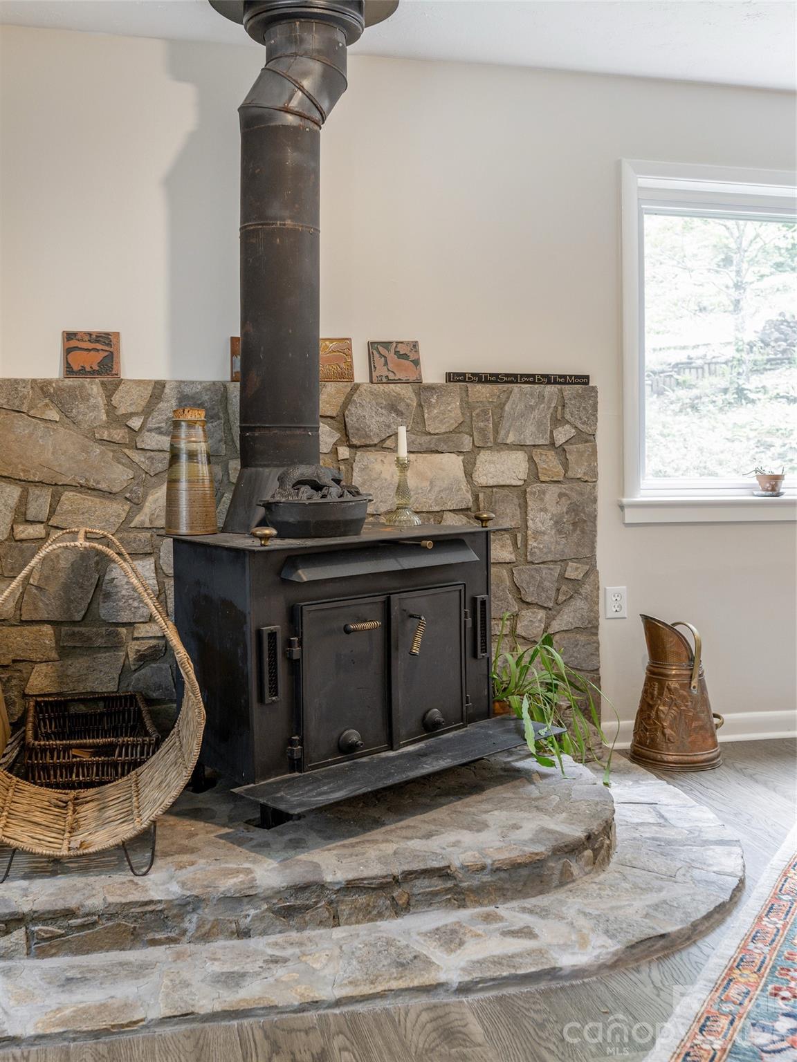 411 Patton Mountain Road — Asheville