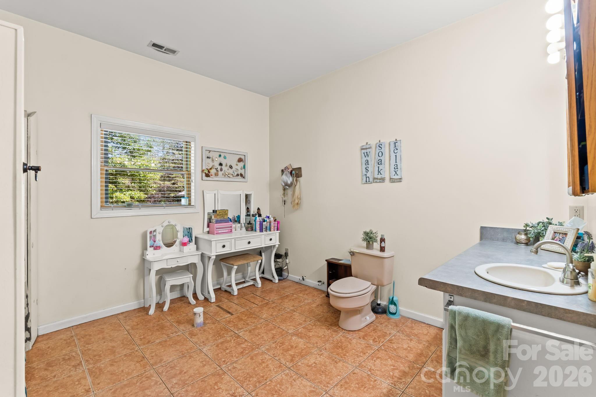 3341 Peniel Road — Tryon
